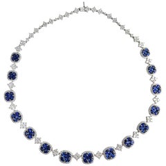 Collar de zafiro azul y diamantes Vivid de 21,23 quilates DiamondTown