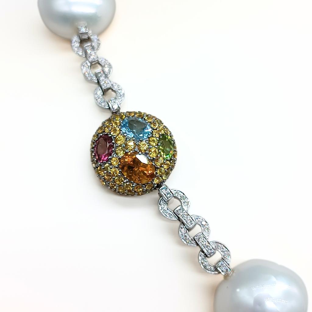 Diamrusa-Halskette aus Weißgold an einer Kette mit Diamanten. für Damen oder Herren im Angebot