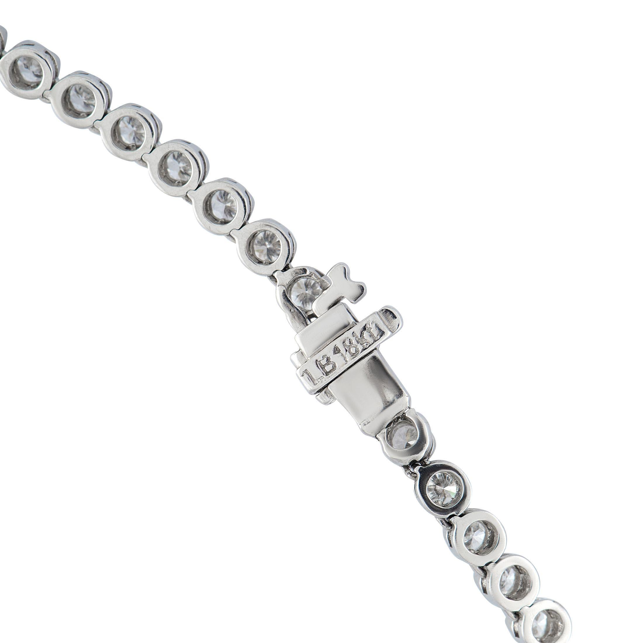 Taglio rotondo Collana Diana in oro bianco 18 carati con diamanti da 11,50 carati DI04-070225 in vendita