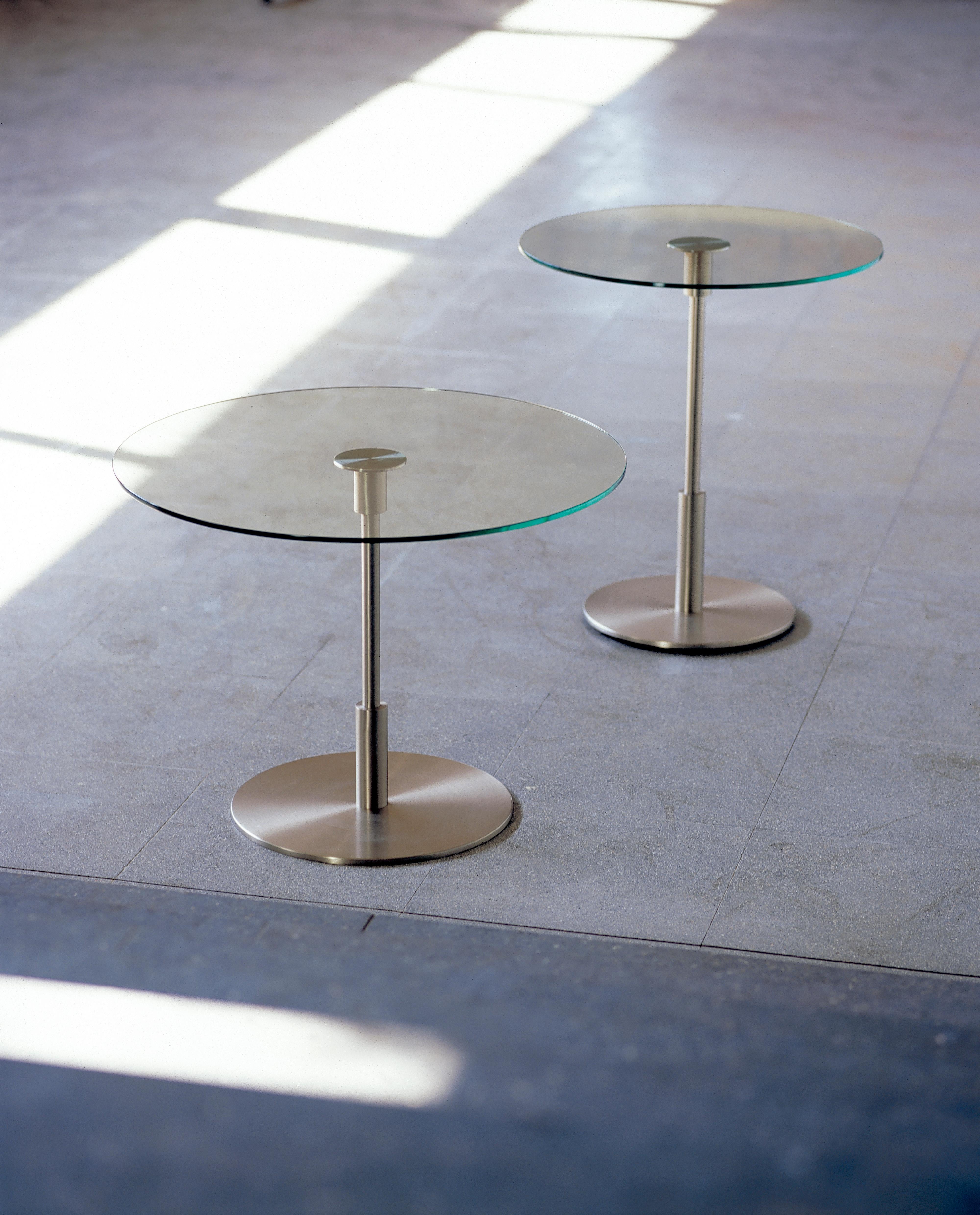 Modern Diana Alta Side Table by Federico Correa, Alfonso Milá, Miguel Milá For Sale
