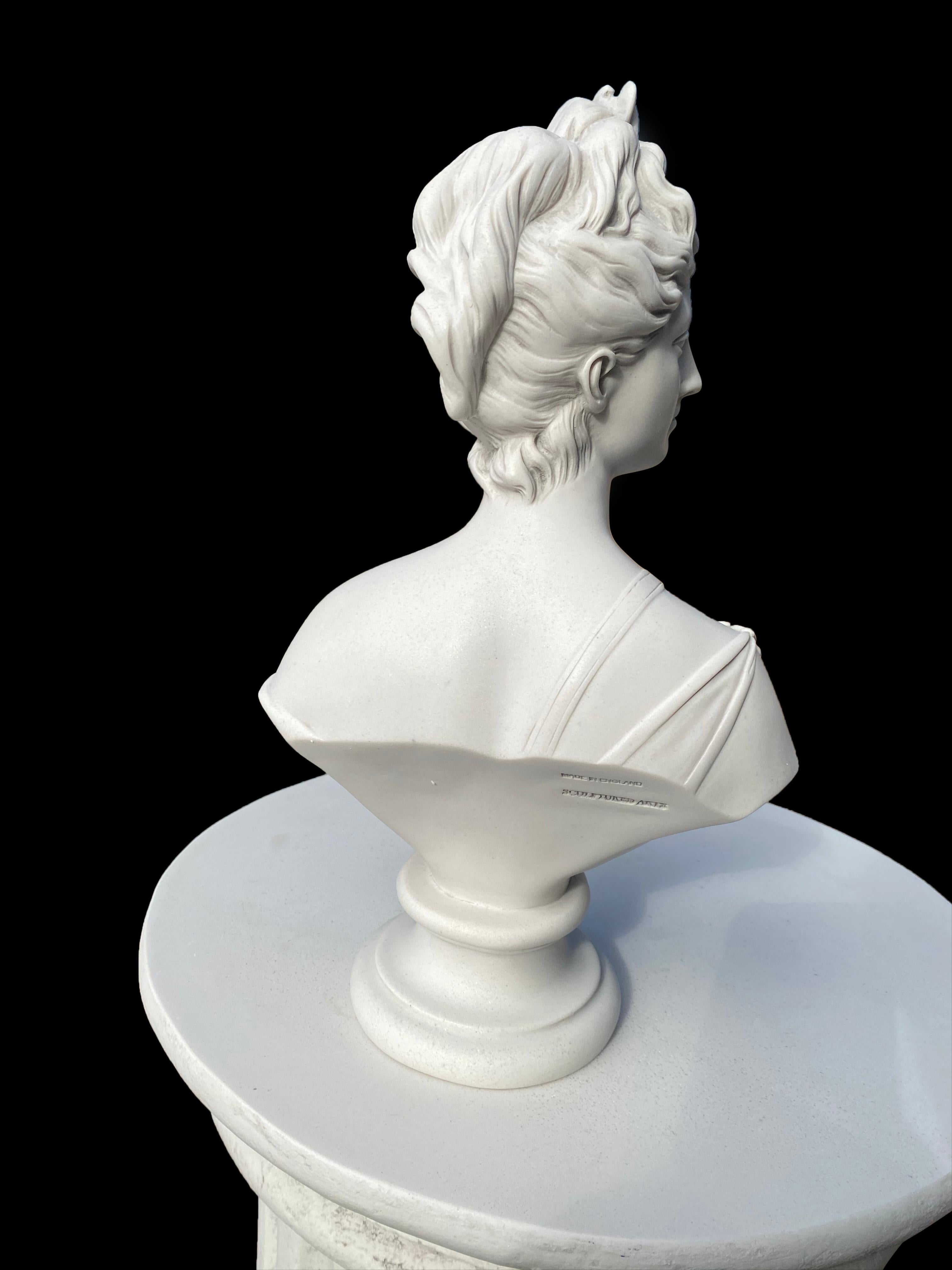 Scultura con busto di Diana - Classico del XX secolo In condizioni ottime in vendita a Southall, GB