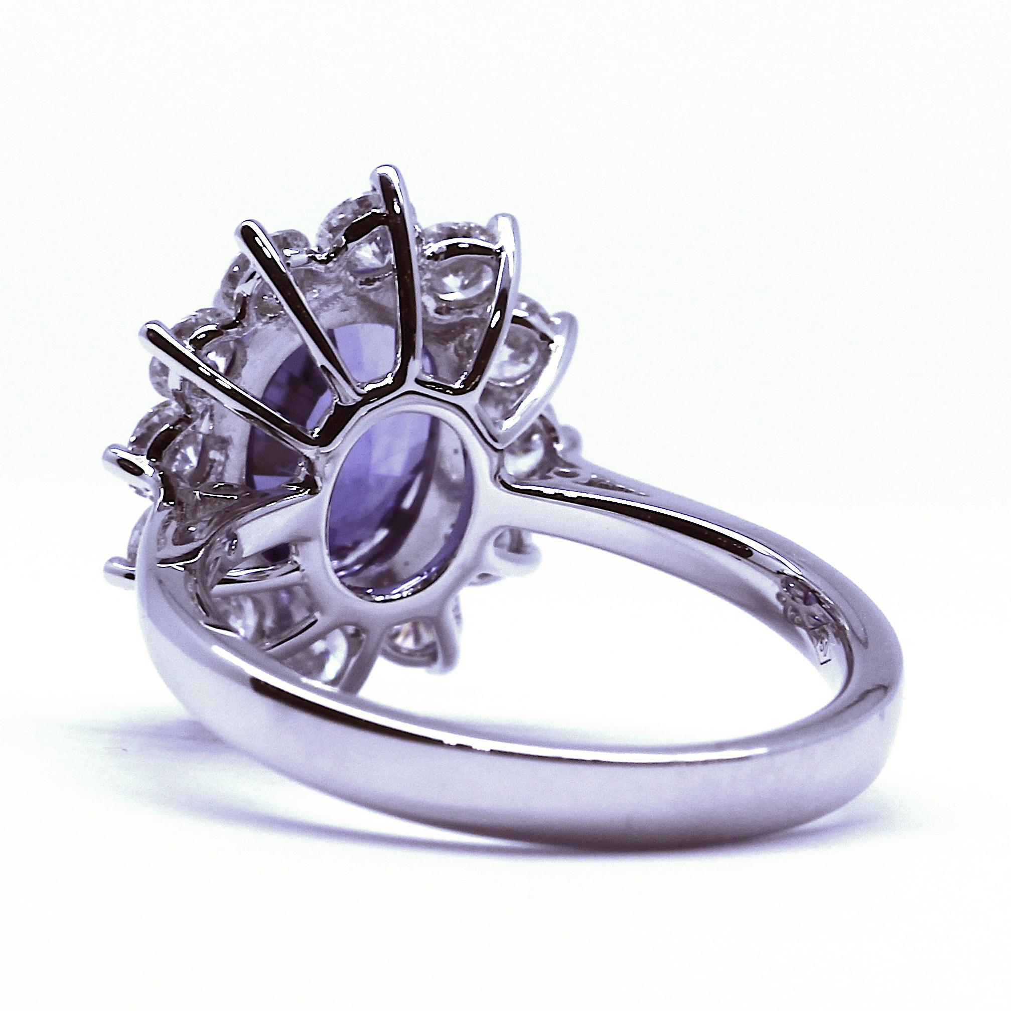 Contemporary 18 Karat White Gold Diana Ceylon Sapphire Diamond Engagement Ring