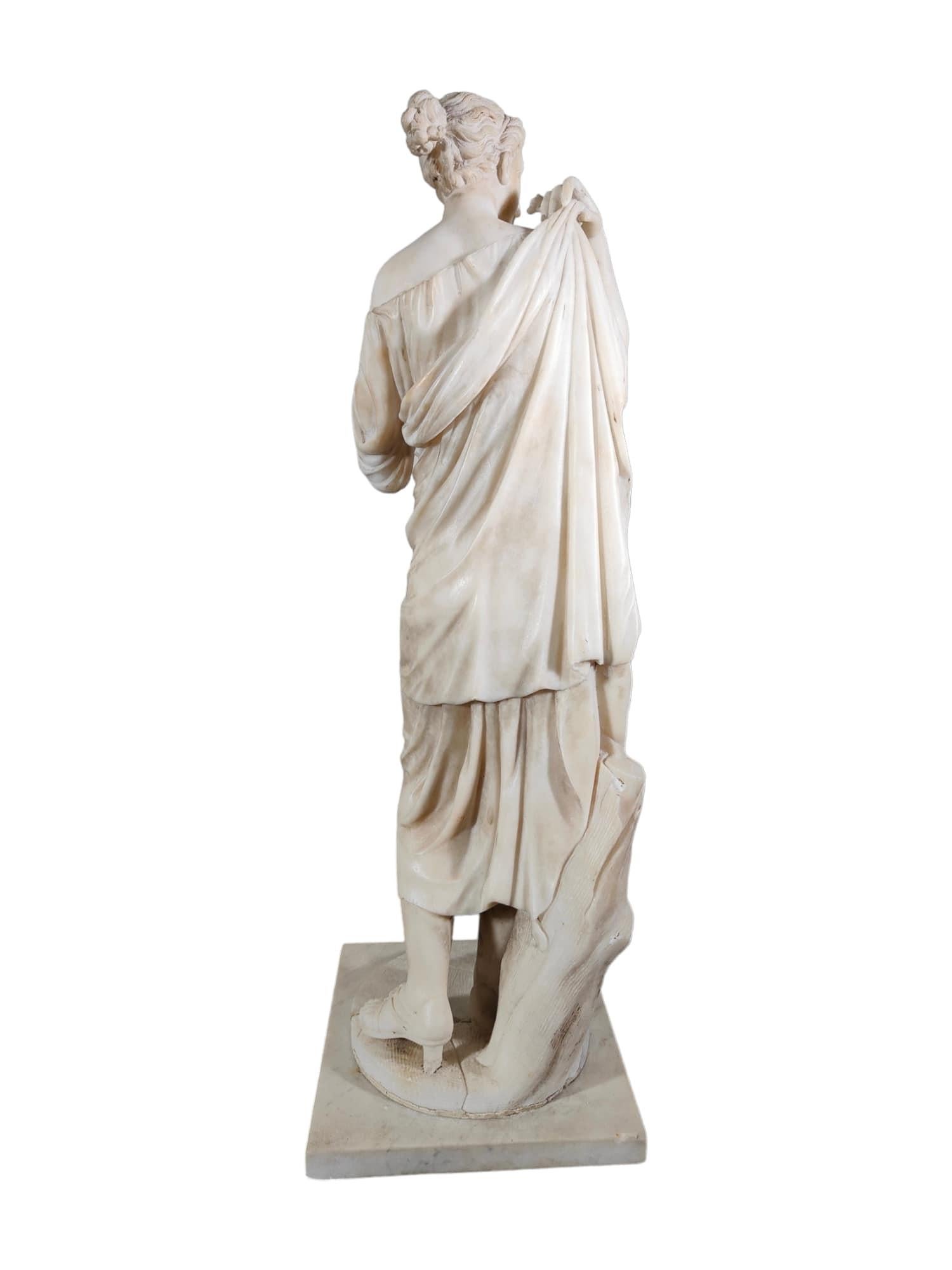 Diana de Gabios marble sculpture 19th century For Sale 6