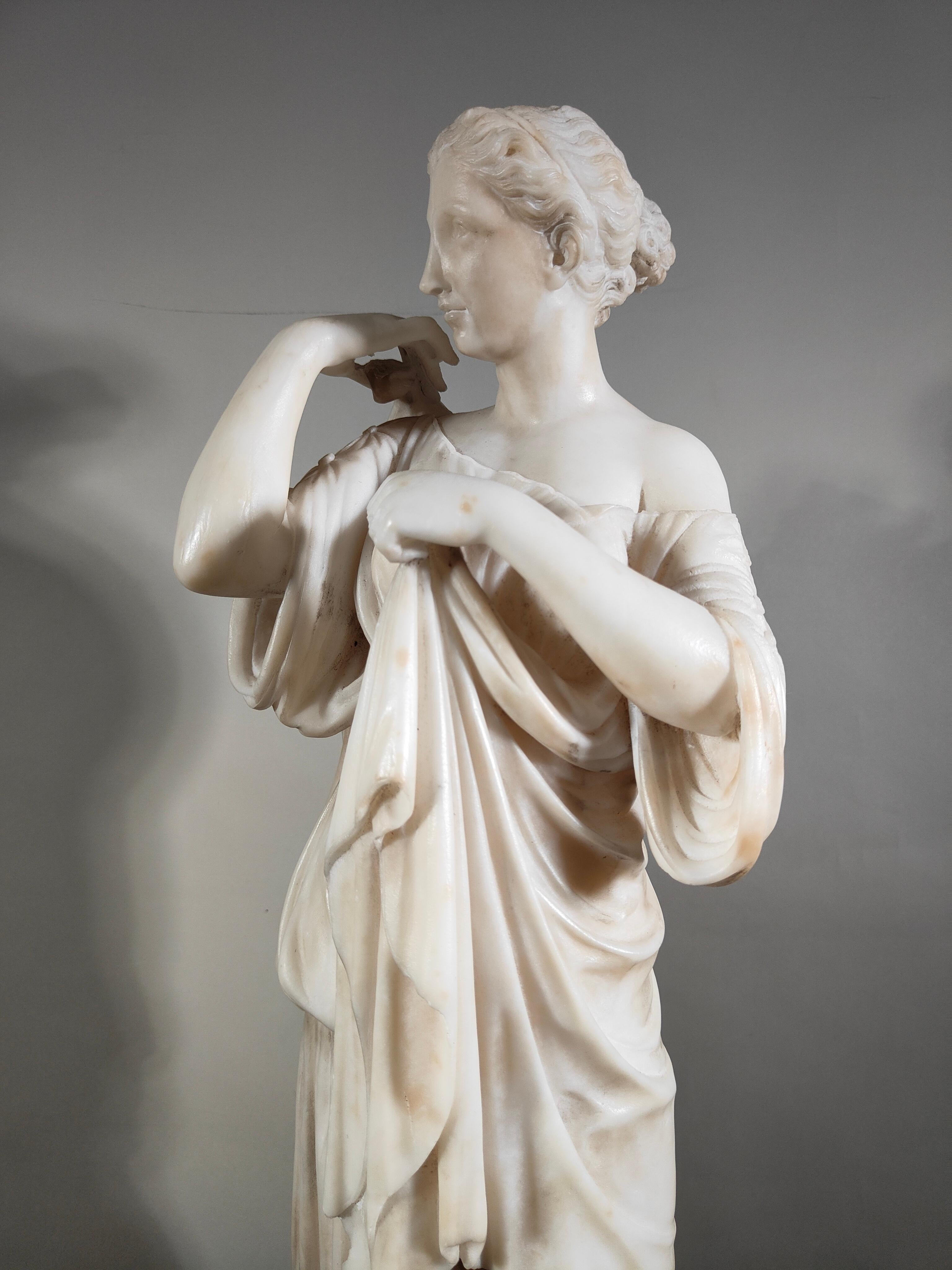 Diana de Gabios marble sculpture 19th century For Sale 12