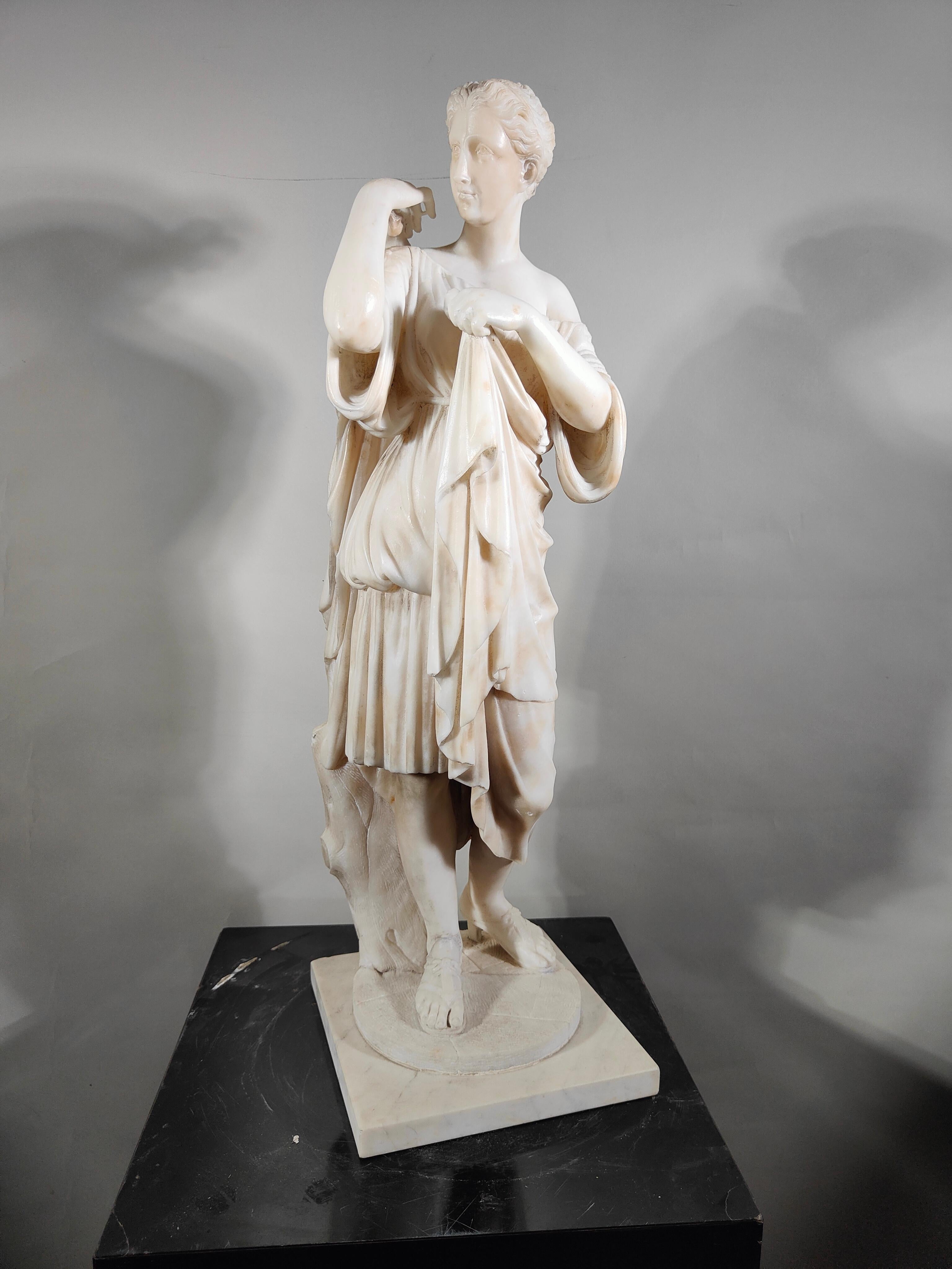Diana de Gabios marble sculpture 19th century For Sale 15