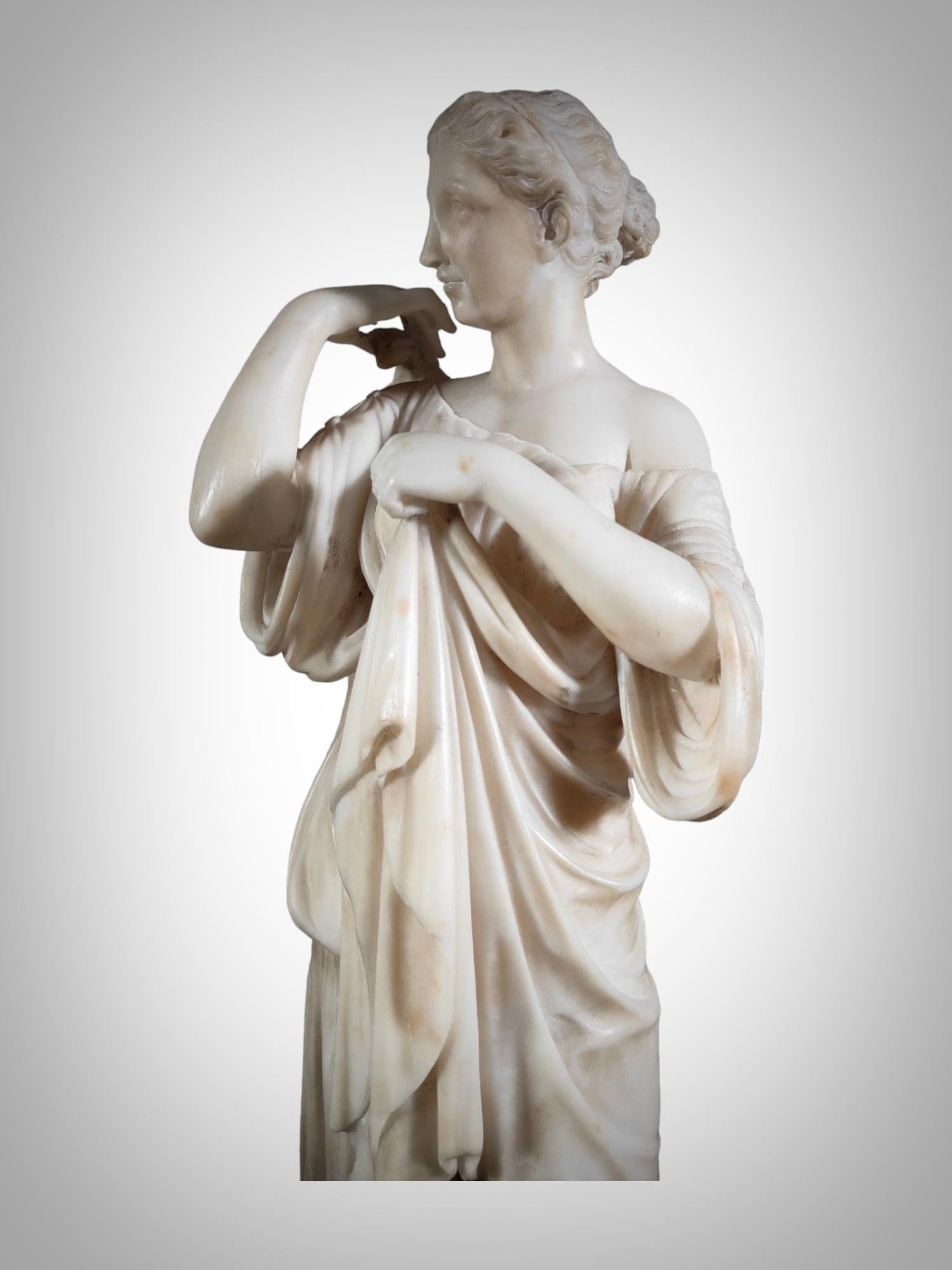 19th Century Diana de Gabios marble sculpture 19th century For Sale
