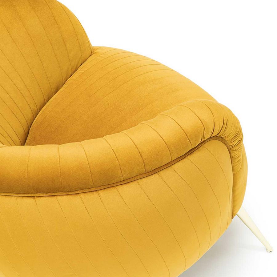 Contemporary Diana Honey Armchair For Sale