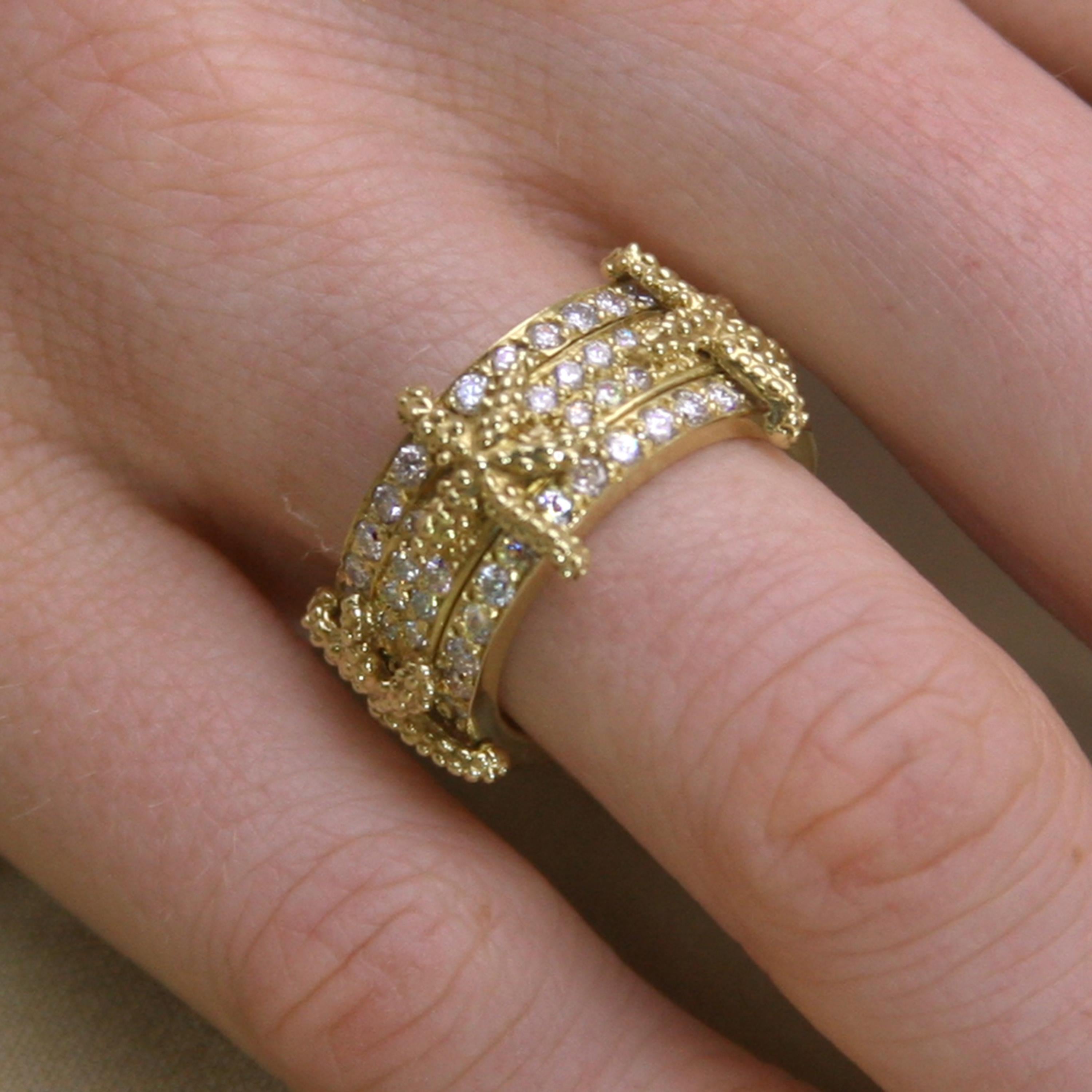 Diana Kim England Nantucket 18k Narrow Spinning Seastar Ring with Diamonds For Sale 3