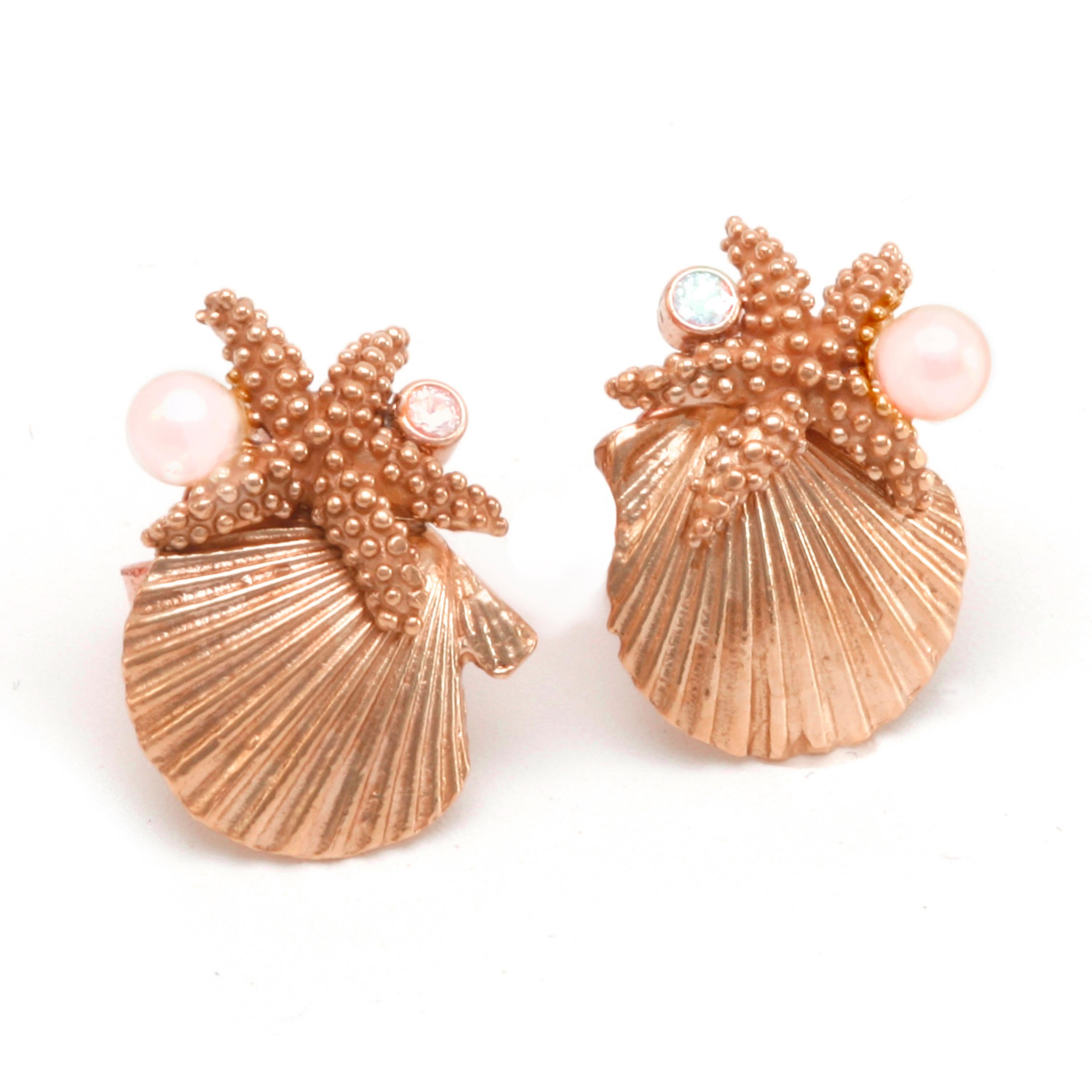 Diana Kim England Gold Scallop Shell, Sea Star, Akoya Pearl and Diamond Earrings In New Condition For Sale In Red Hook, NY