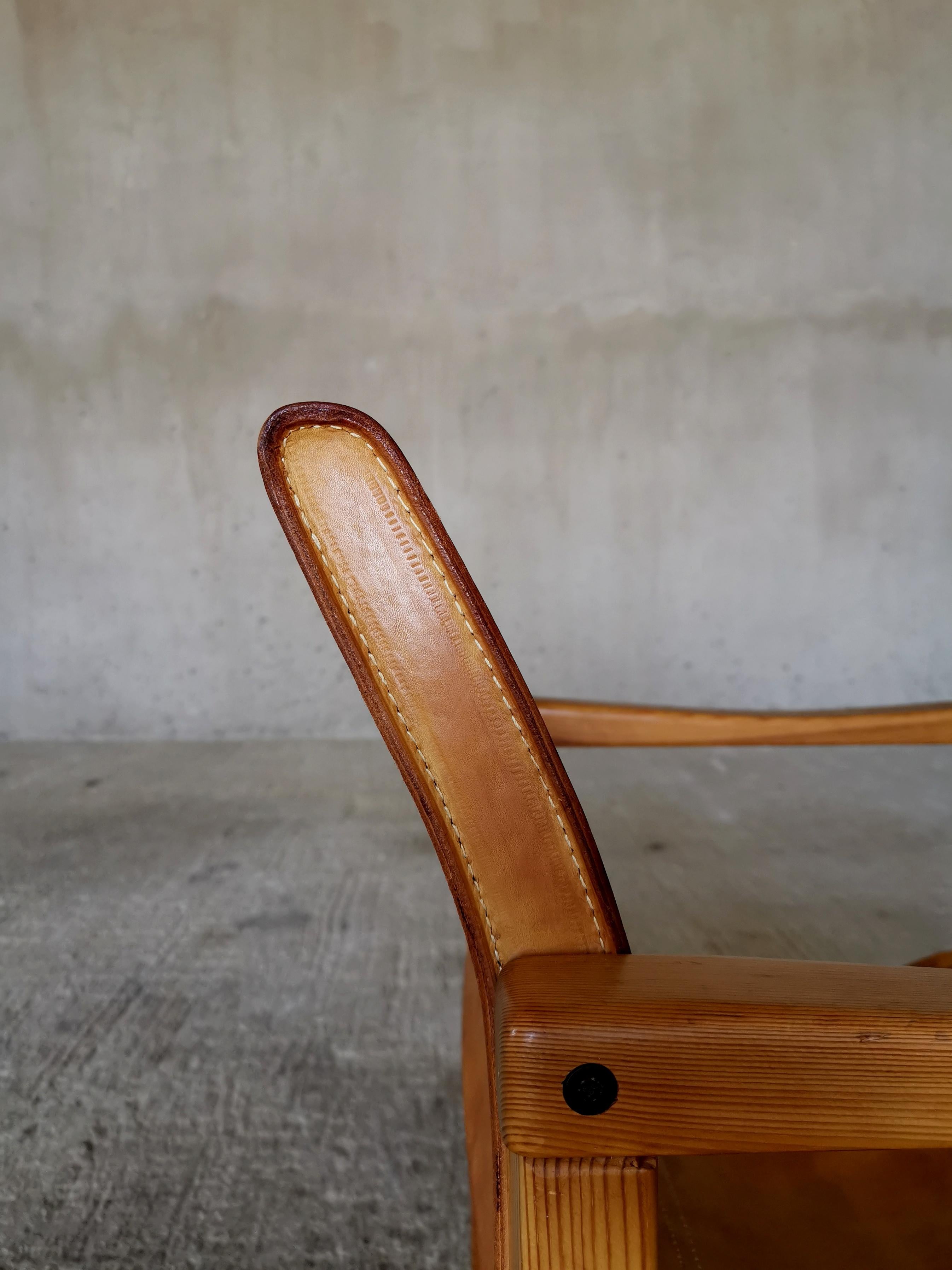 Diana lounge chair by Karin Mobring for Ikea Sweden 1970s, thick cognac leather. In Good Condition For Sale In Ystad, SE