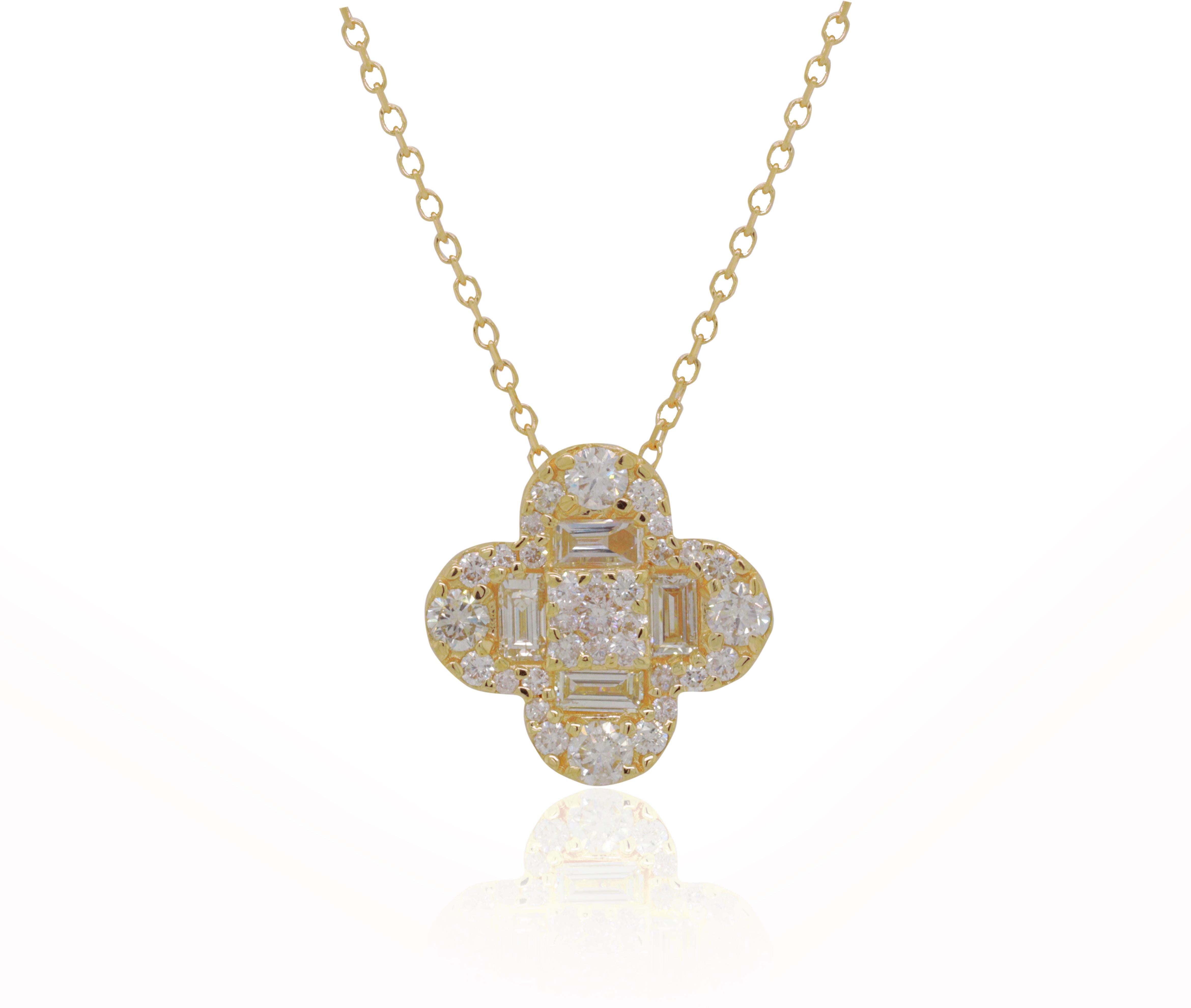 Baguette Cut Diana M. 14 kt yellow gold diamond pendant with clover-shaped design  For Sale