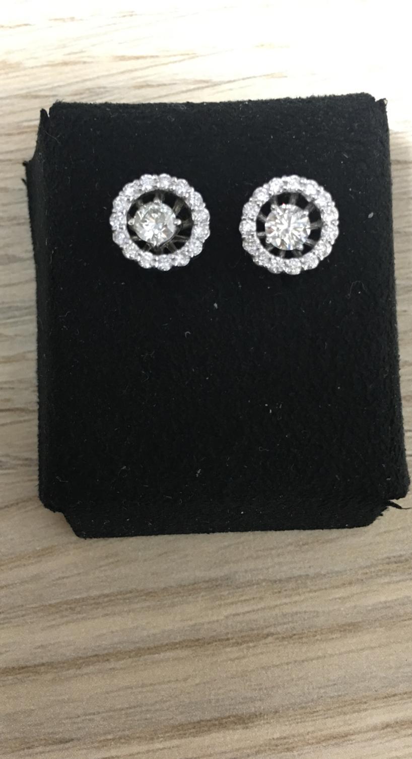 Diana M. I. Orecchini con diamante bianco 14K In condizioni Nuovo in vendita a New York, NY