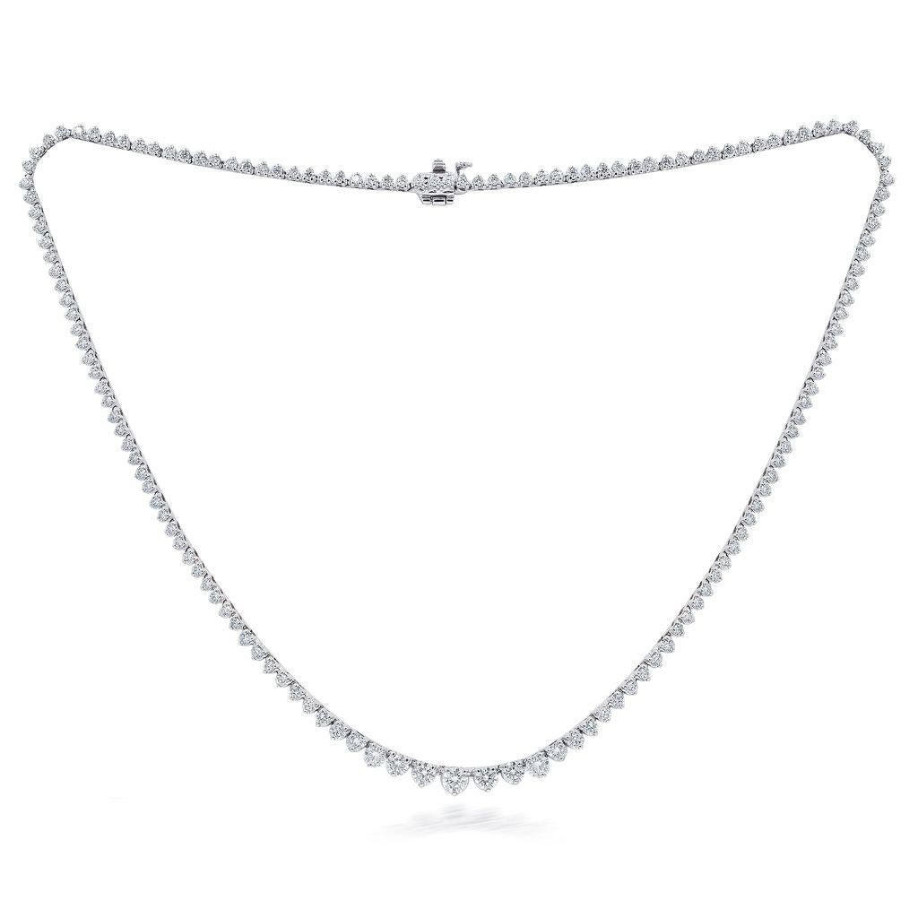 14 kt white gold, 17