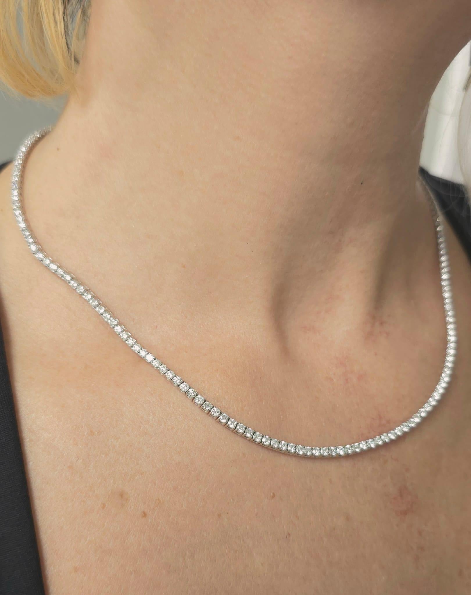 Taglio rotondo Diana M 14K White Gold 9.00 Ct Diamond Tennis Necklace, Set in 4 Prong, 164 St in vendita