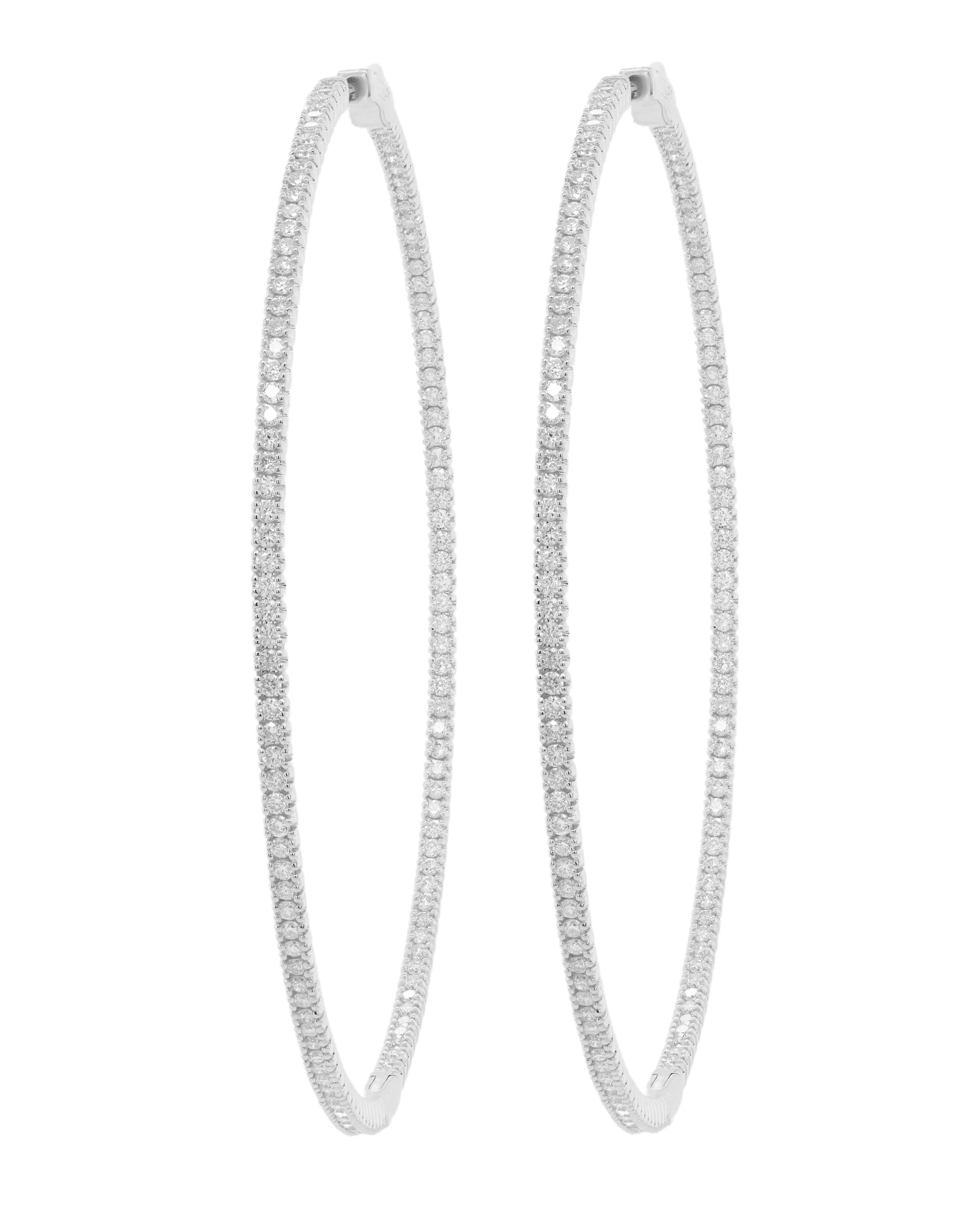 Moderne A&M. Boucles d'oreilles en or blanc 14kt, 1.75