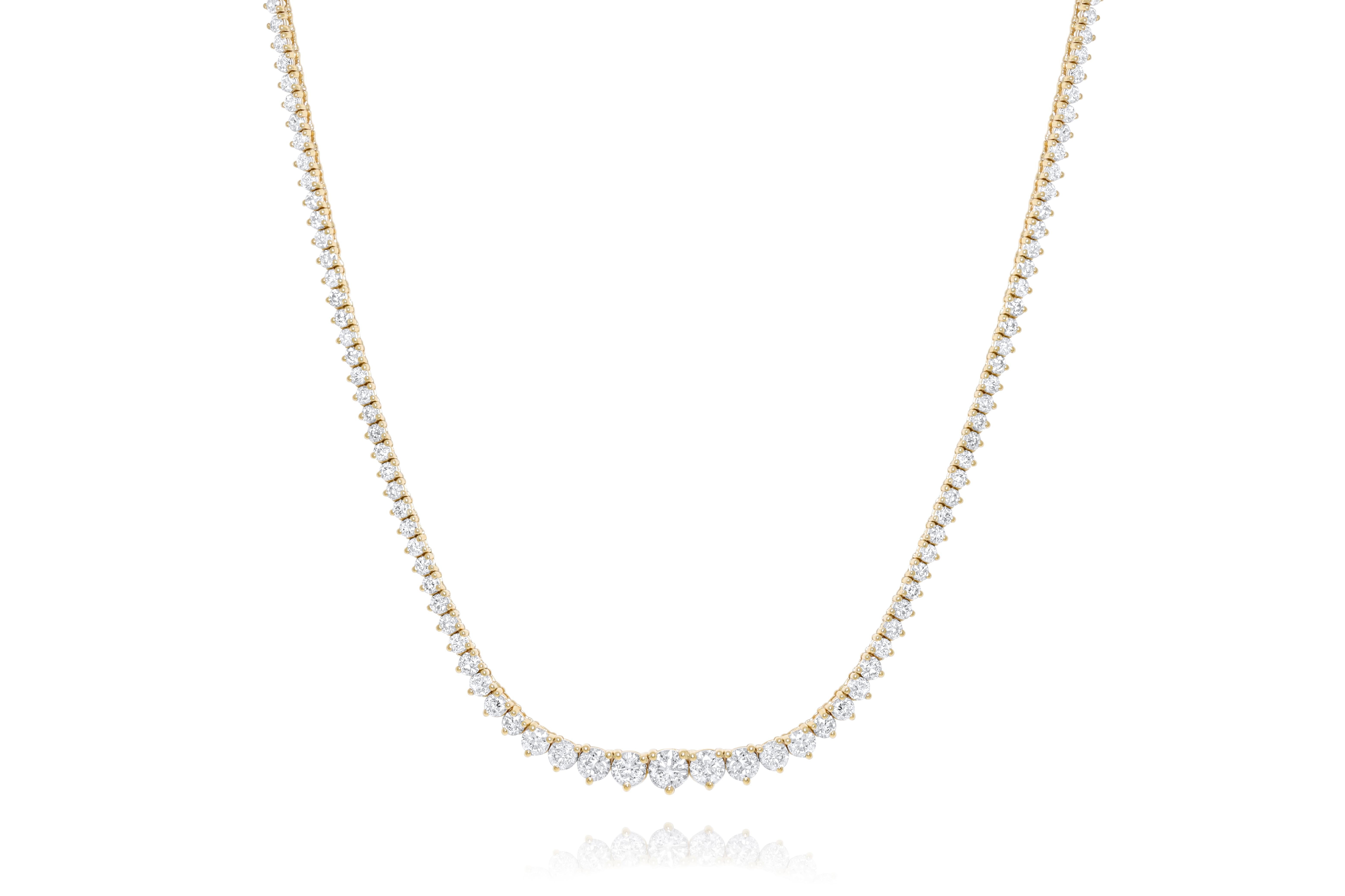14kt yellow gold graduated tennis necklace featuring 10.00 cts of round diamonds, 17