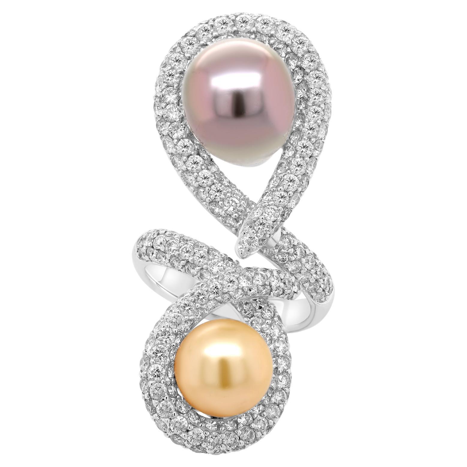 Diana M. 18 kt white gold diamond and pearl ring featuring a yellow and a black  For Sale