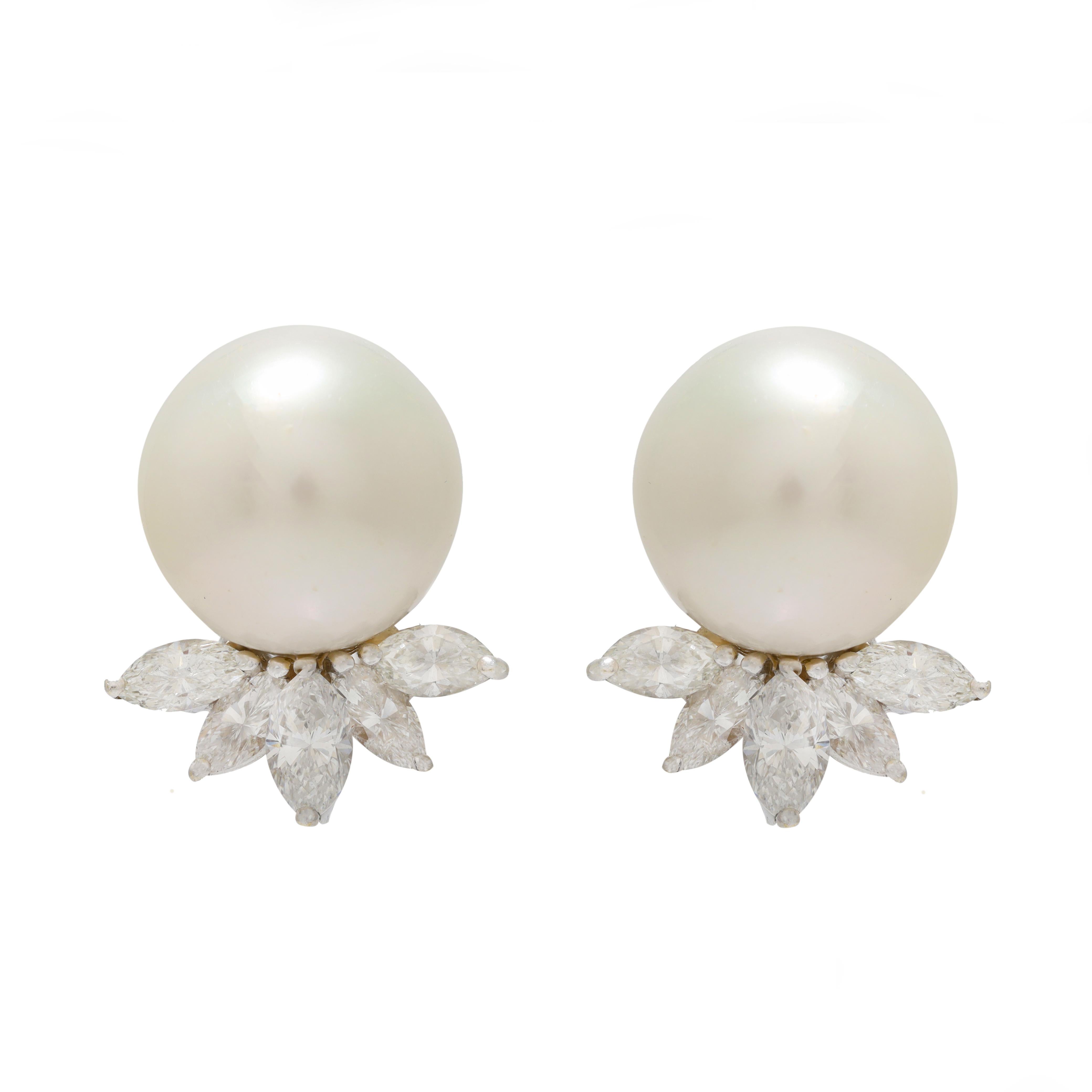 Round Cut Diana M. 18 kt white gold diamond and pearl stud earrings featuring a 14 mm  For Sale