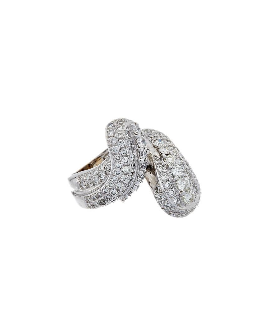 Modern Diana M. 18 kt White Gold Diamond Fashion Ring Adorned with 4.00 cts tw  For Sale