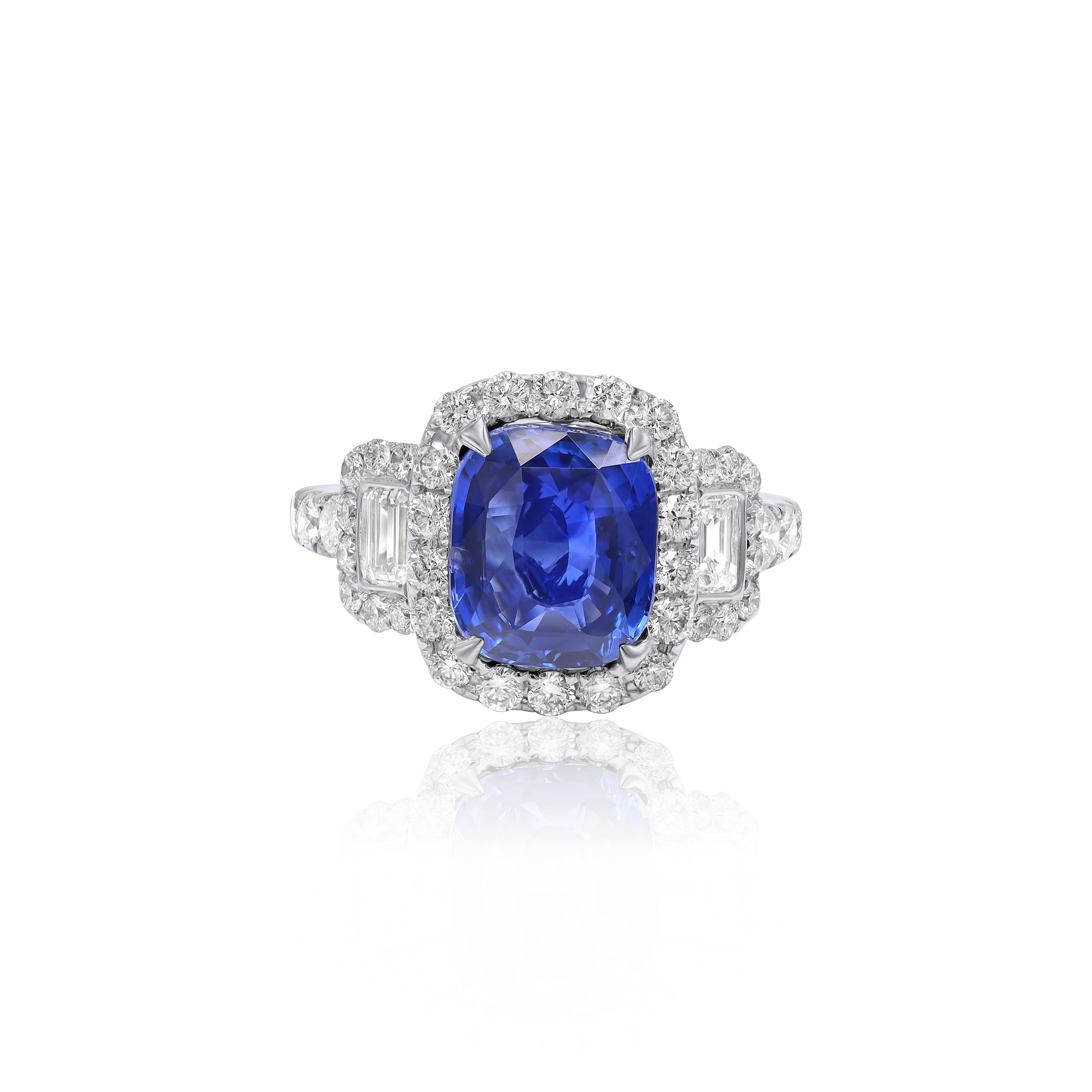 18 kt white gold sapphire diamond ring featuring a 3.58 ct heated cushion cut sapphire with 1.50 cts tw of baguette cut diamonds.
Diana M. is a leading supplier of top-quality fine jewelry for over 35 years.
Diana M is one-stop shop for all your