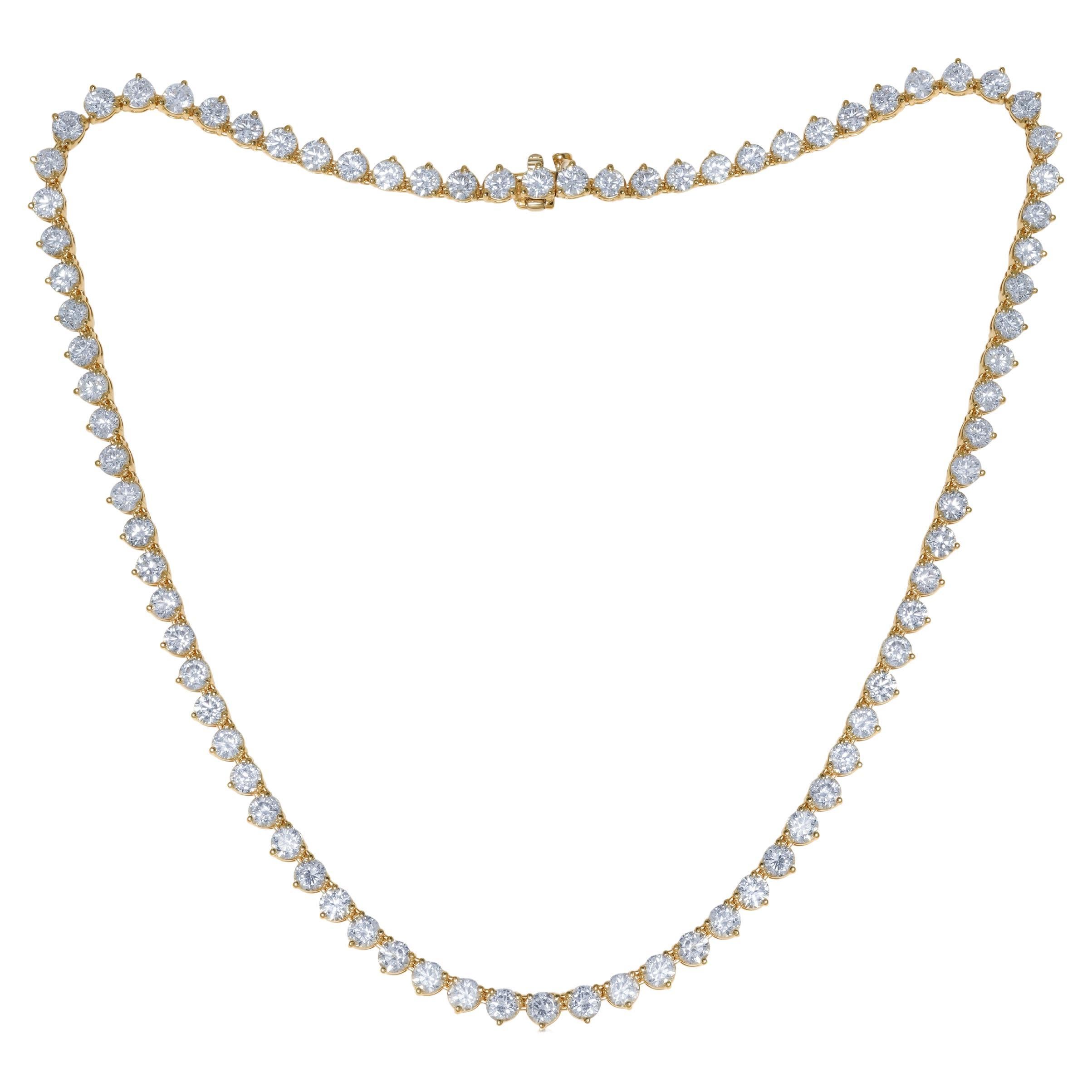 Diana M. Tennis-Halskette aus 18 kt Gelbgold, 17" mit 3 Diamanten in Zacken  im Angebot