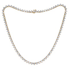 Diana M. Tennis-Halskette aus 18 kt Gelbgold, 17" mit 3 Diamanten in Zacken 