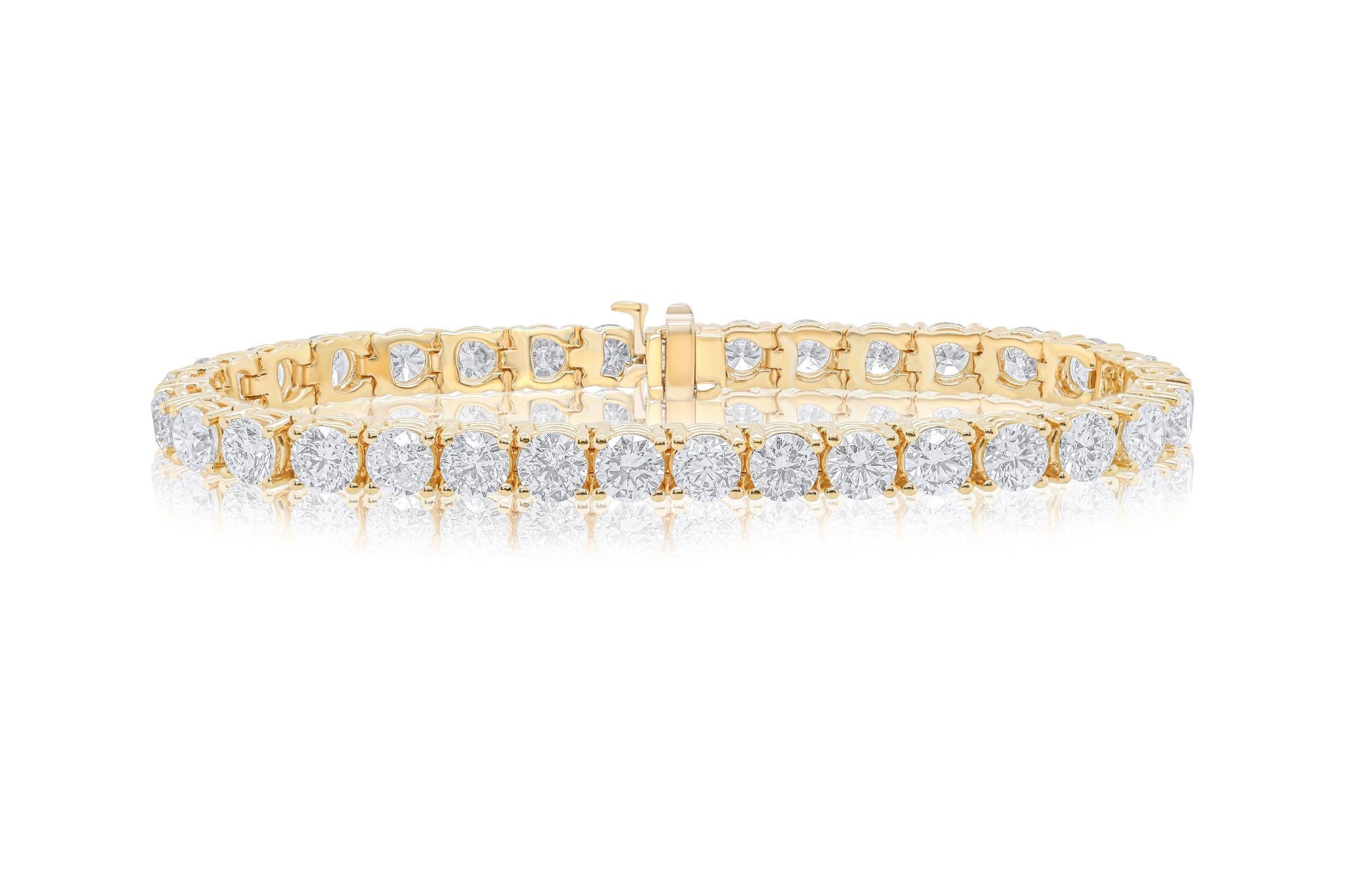 Brilliant Cut Diana M. 18 kt yellow gold 4 prong diamond tennis bracelet adorned with 16.30ct For Sale