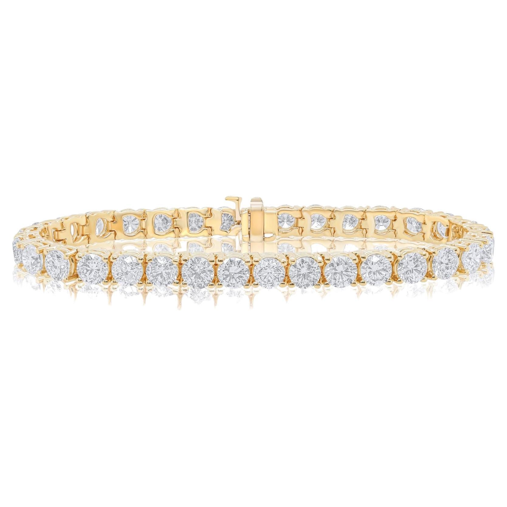 Diana M. 18 kt yellow gold 4 prong diamond tennis bracelet adorned with 16.30ct For Sale