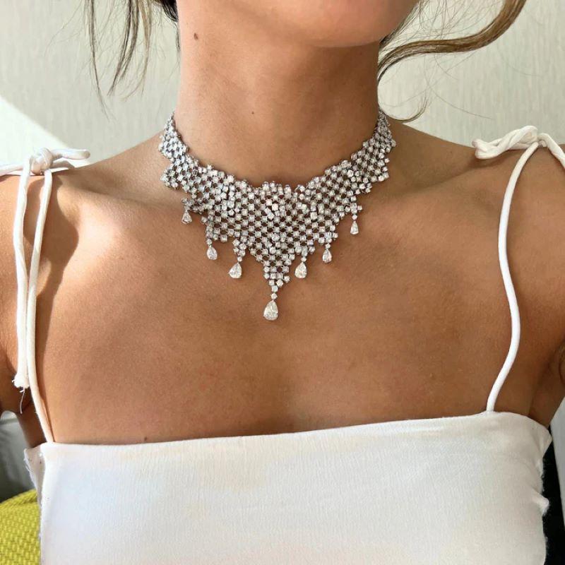Donna Diana M  Collana di diamanti a grappolo in oro bianco 18K Stefan Hafner 28,00 Carati in vendita