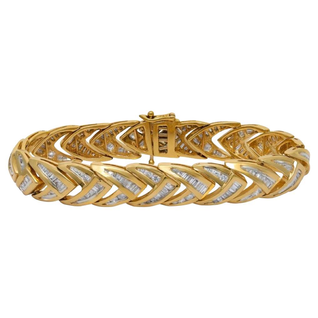 Diana M 18K Yellow Gold Baguette Bracelet Featuring 8.50cts Diamonds For Sale