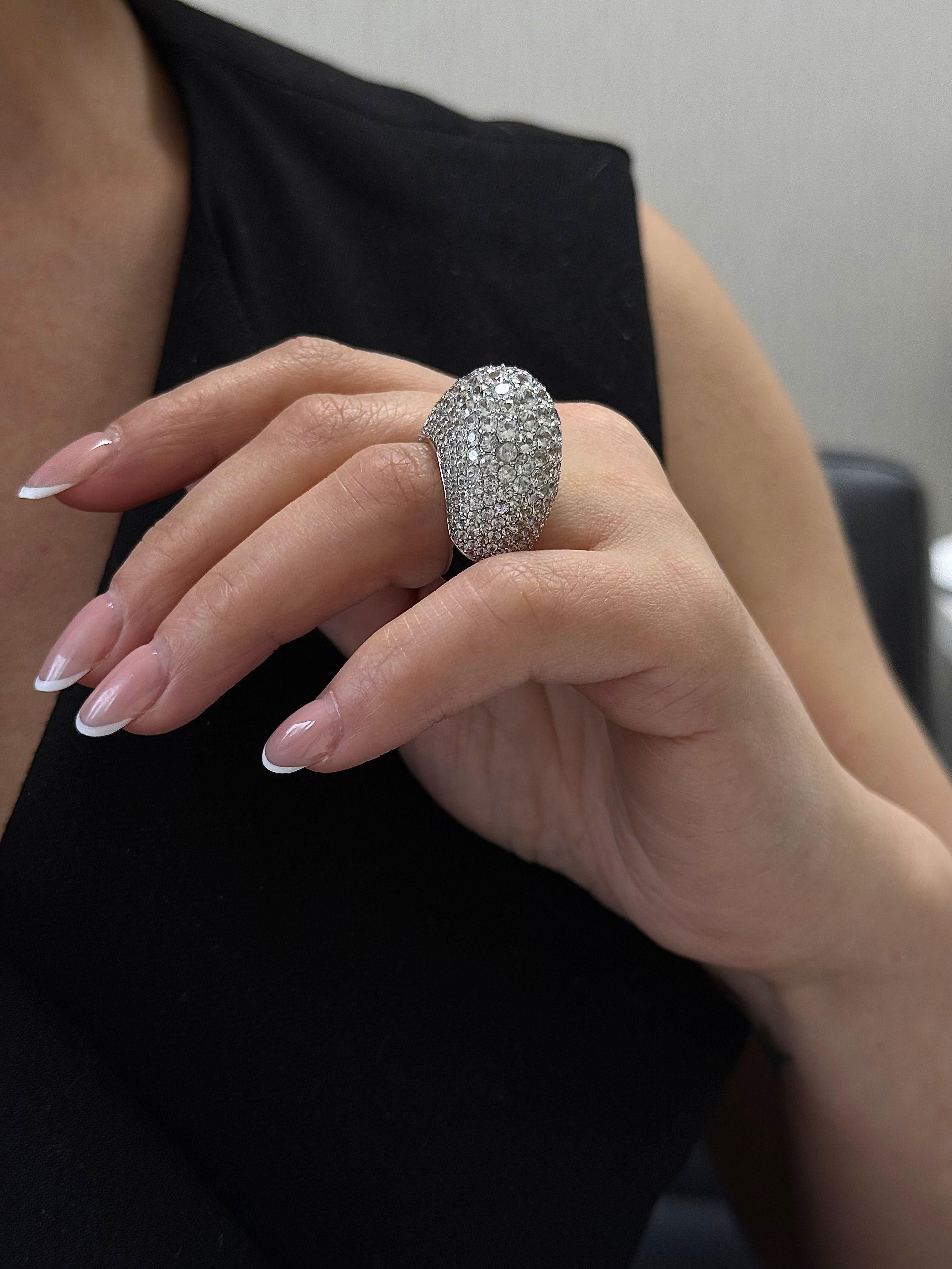 Diana M 18kt Gold White Sapphire Dome Ring For Sale 1