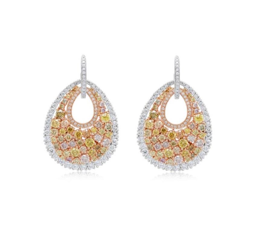 18 kt triple tone diamond earring adorned with 11.50 cts tw of multicolor natural diamonds
!8