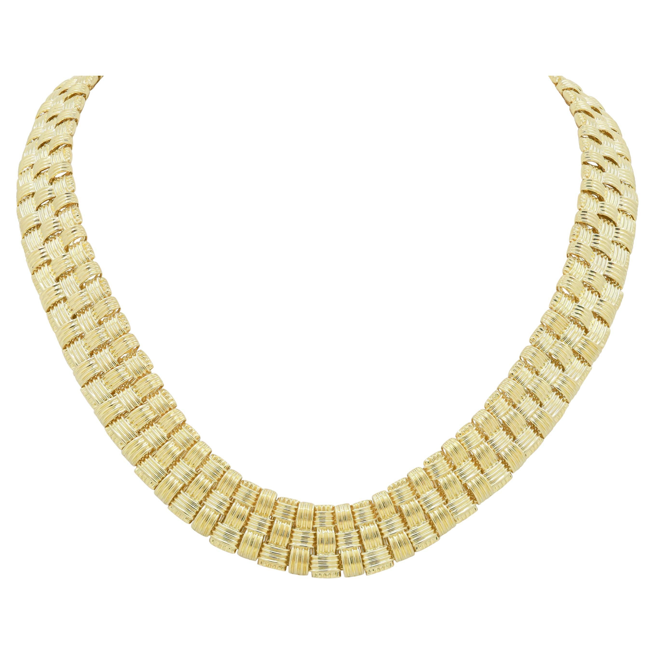  18kt Roberto Coin Necklace Woven Design  For Sale