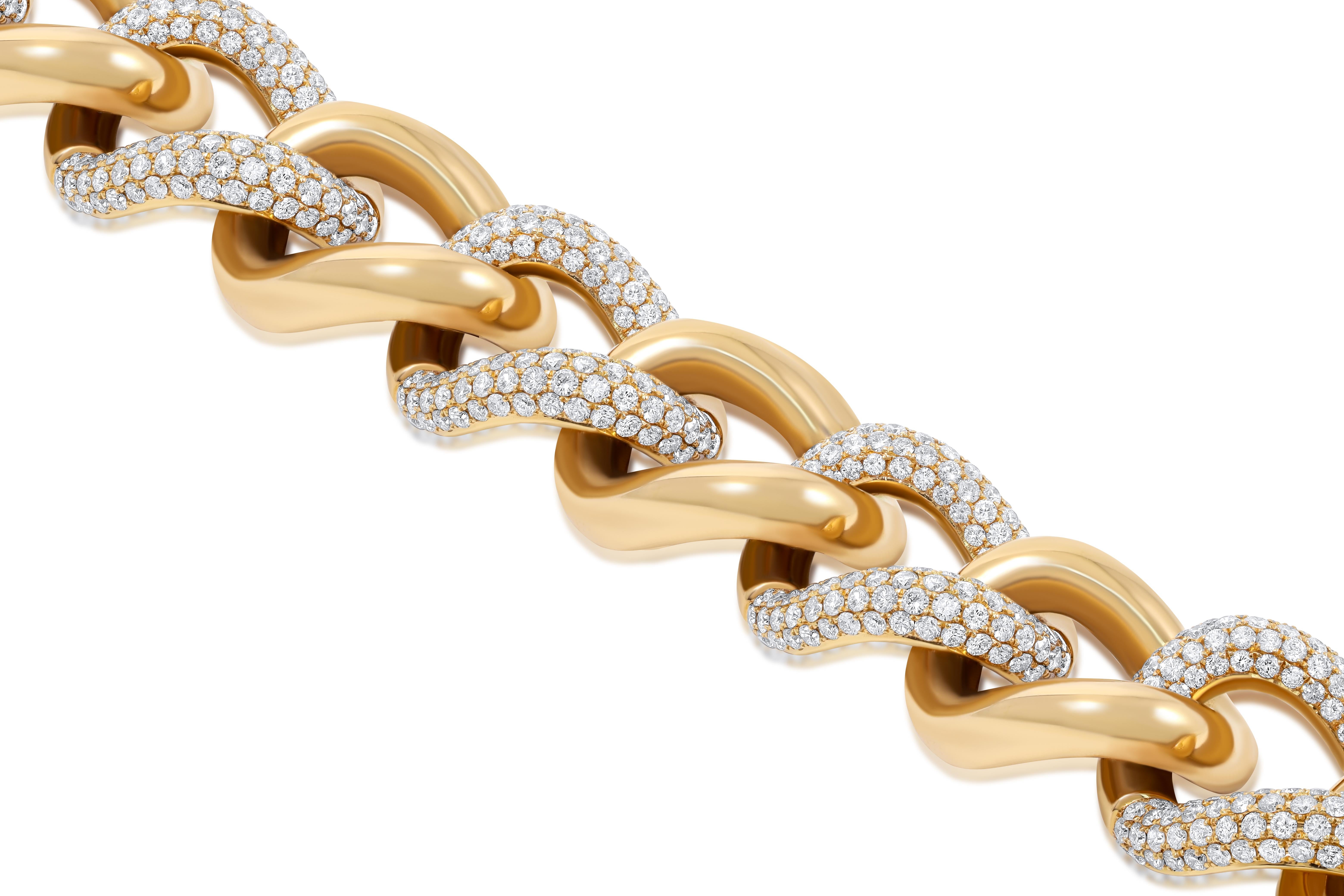 Bracelet en or rose 18kt contenant 22.00 cts de diamants ronds
Diana M-One est un magasin unique pour tous vos achats de bijoux, proposant une gamme de bagues, boucles d'oreilles, bracelets, colliers et autres bijoux fins en diamant.
Nous créons nos