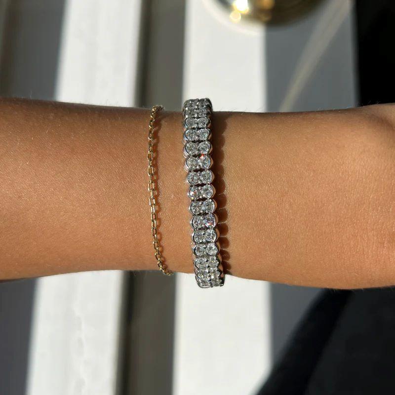 DIANA M. Bracciale in oro bianco 18kt con 2 file di diamanti rotondi da 11,70 carati In condizioni Nuovo in vendita a New York, NY