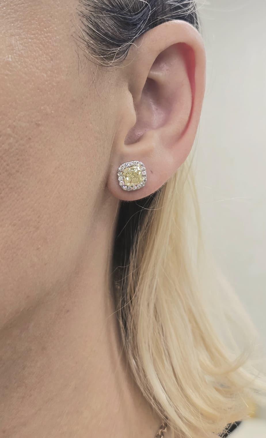 Diana M. STUDENTI DI DIAMANTI IN ORO BIANCO 18KT, CARATTERISTICHE 3cts Diamanti gialli fantasia In condizioni Nuovo in vendita a New York, NY