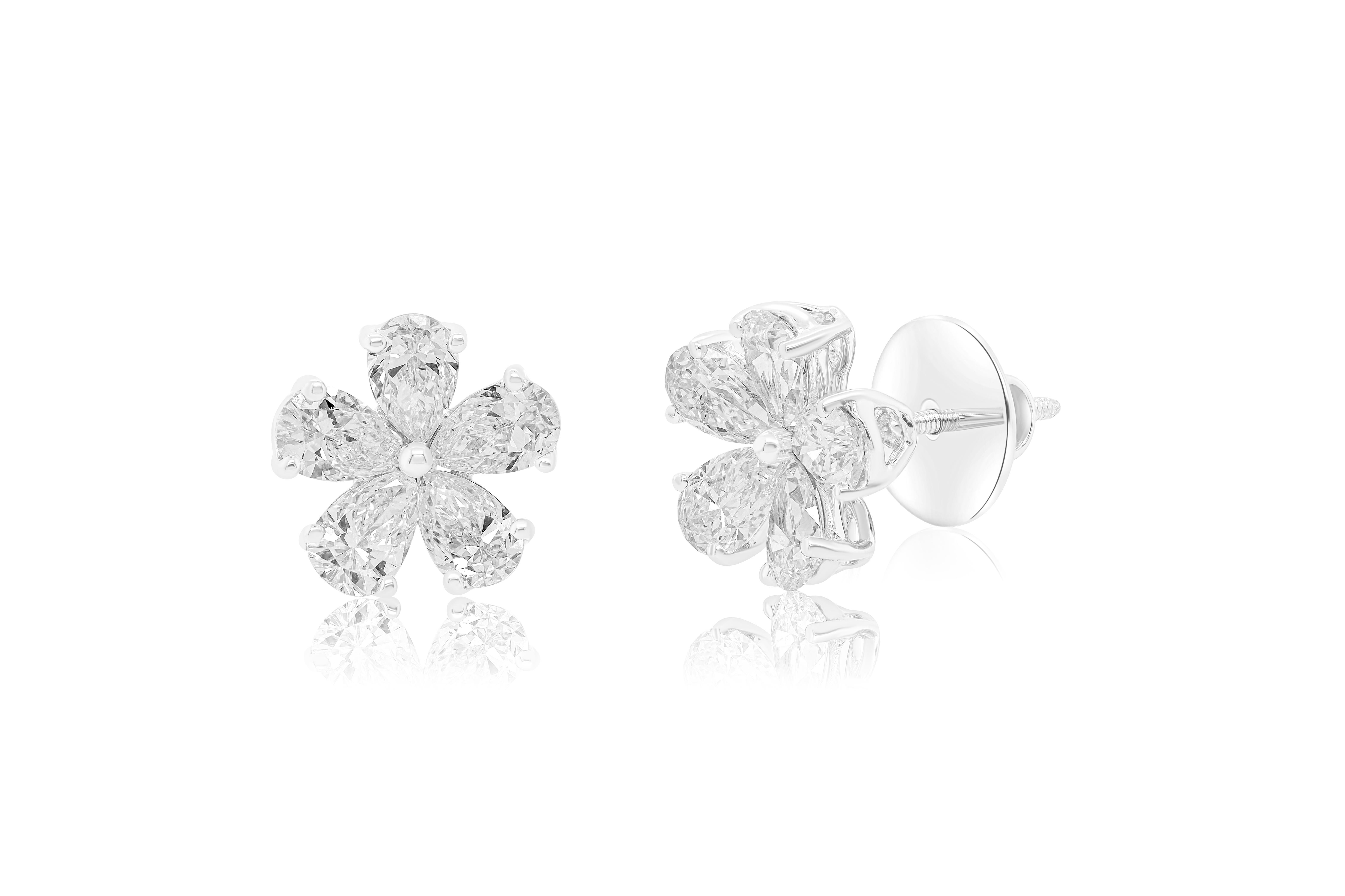 Pear Cut Diana M. 18KT WHITE GOLD EARRING STUDS FLOWER PEAR SHAPE 4.01cts  DIAMONDS For Sale