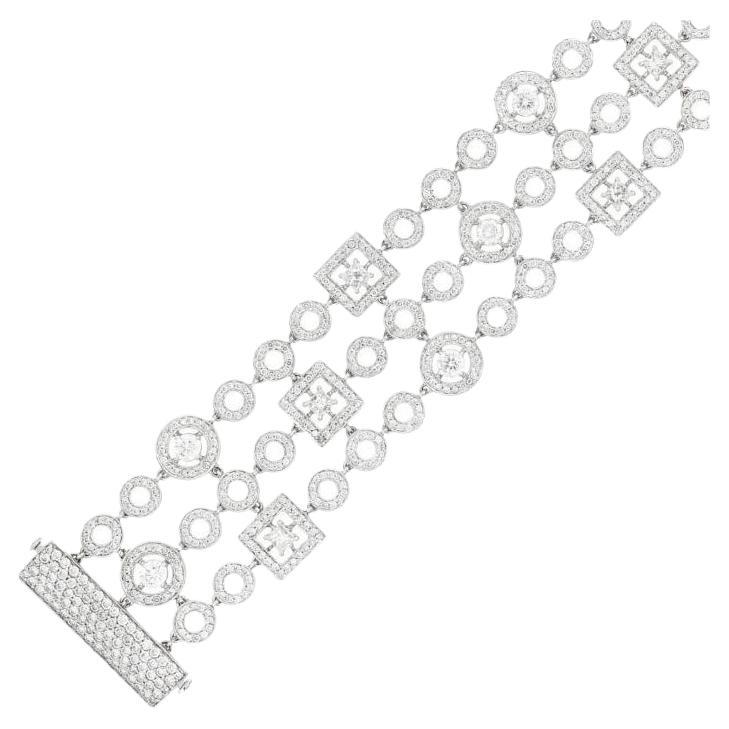 Diana M. Bracelet à la mode en or blanc 18 carats avec 3 rangées de diamants de 9,05 carats
