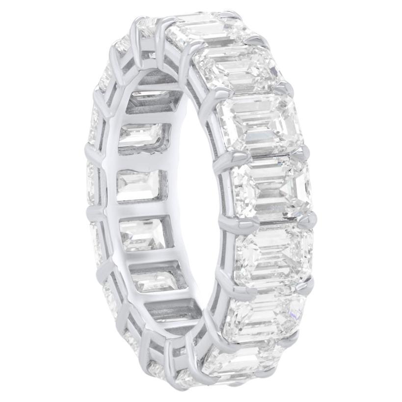 Diana M. 18KT WHITE GOLD WEDDING BAND 3.65CTS EMERALD CUT DIAMONDS, 25STONE For Sale