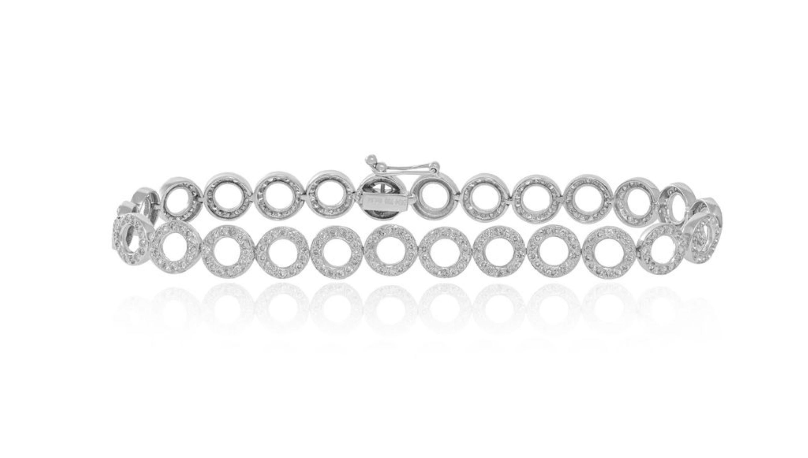 Round Cut Diana M 1.94cts Diamond Circle Bracelet in 18kt White Gold For Sale