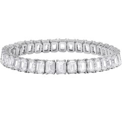 Diana M. 26.97 Carat 4 Prong Emerald Cut Diamond Bracelet