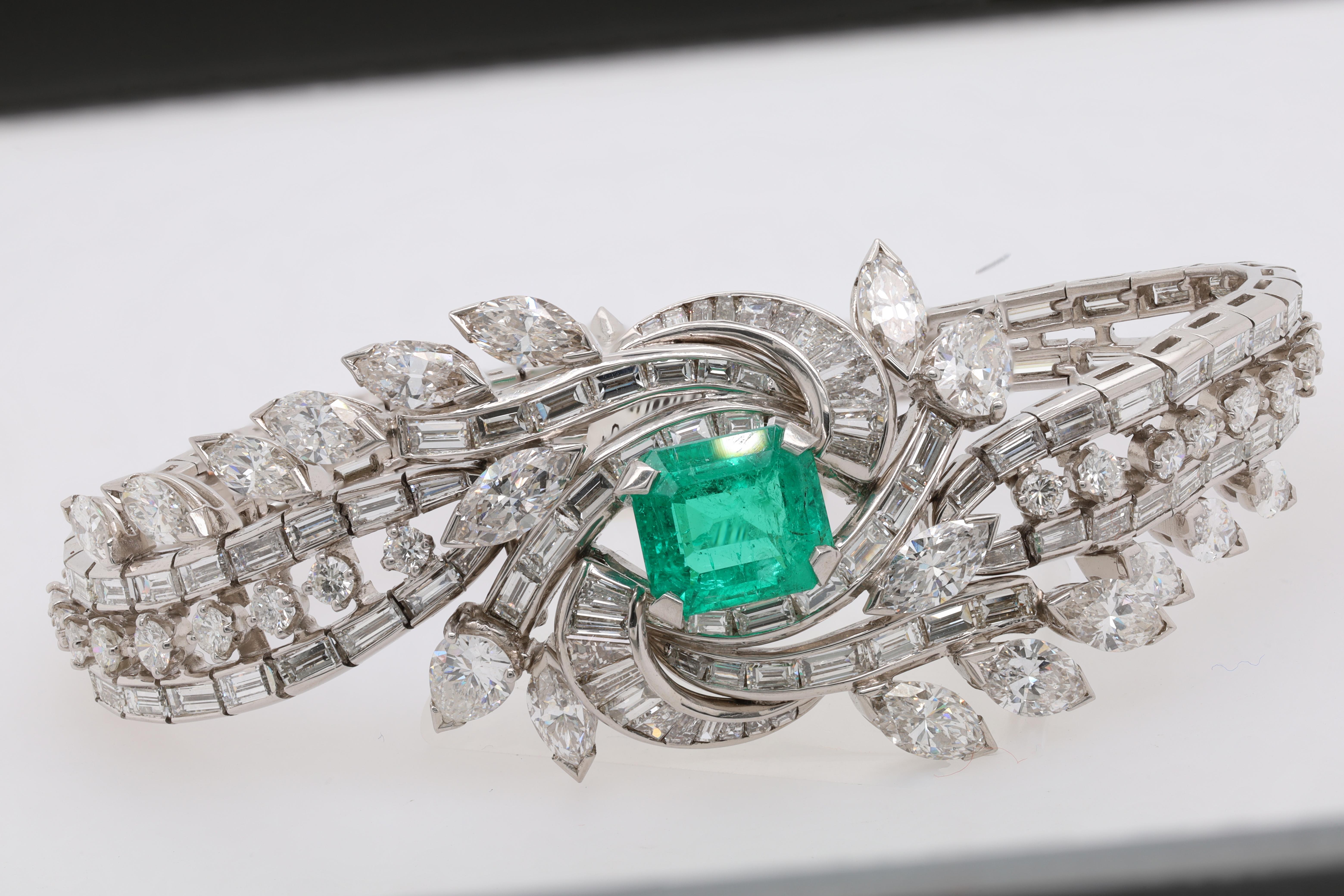 Women's  Diana M. 3.05 Carat Emerald and Diamond Platinum Whirlpool-Shaped Bracelet For Sale