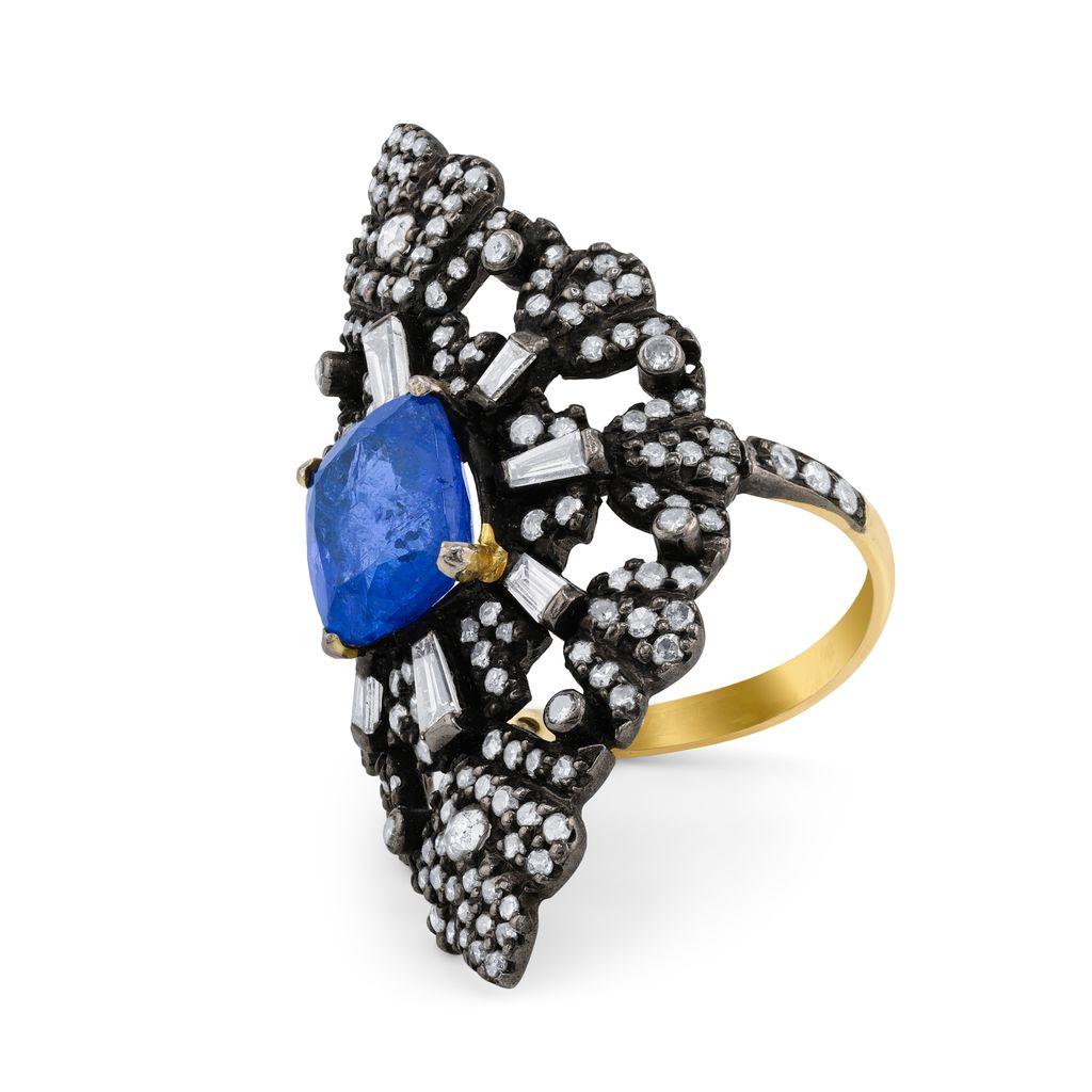Taglio cuscino Anello Diana M 3,25 ct Zaffiro Art Deco in vendita