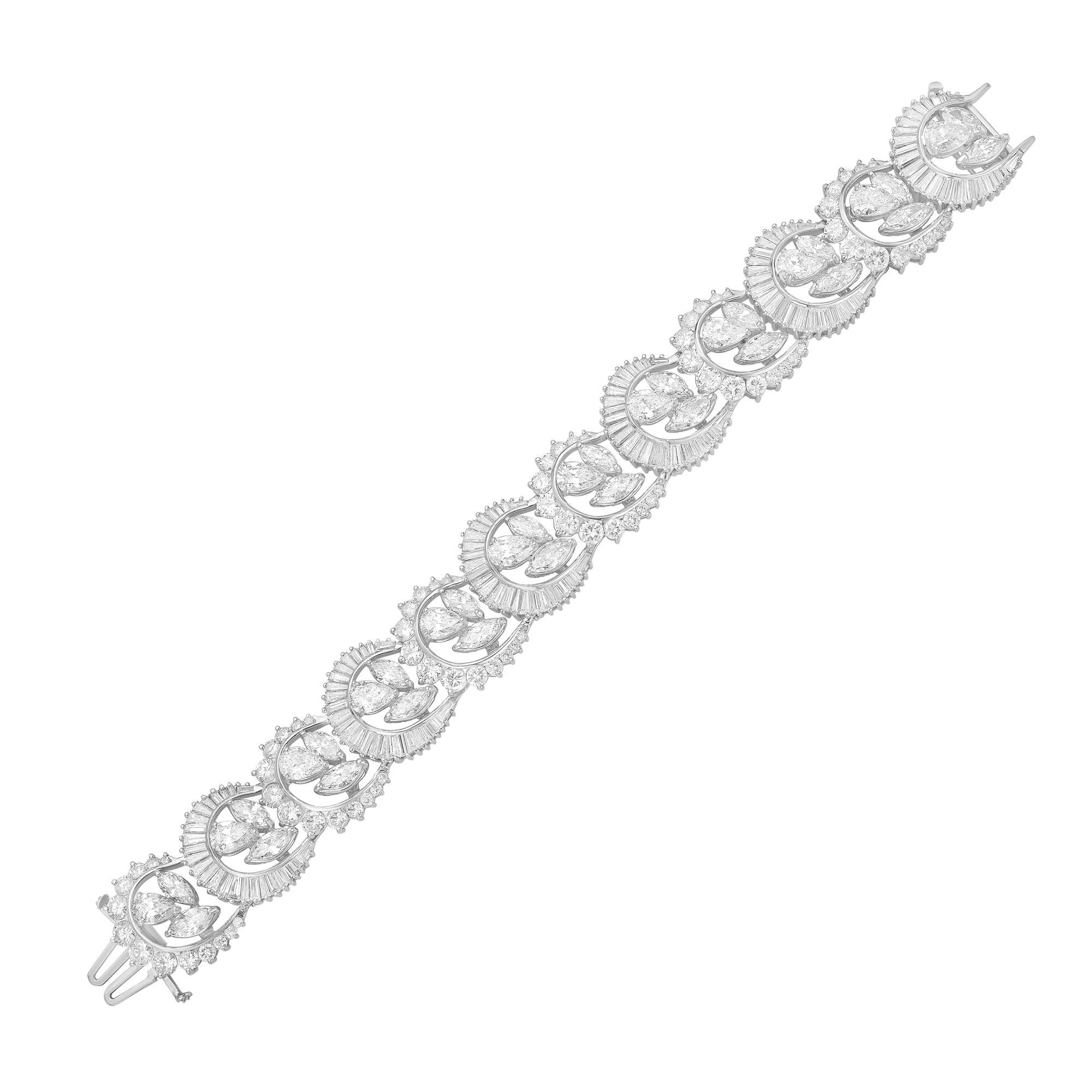 Modern Diana M. 37.00 Carat Diamond Fashion Bracelet For Sale