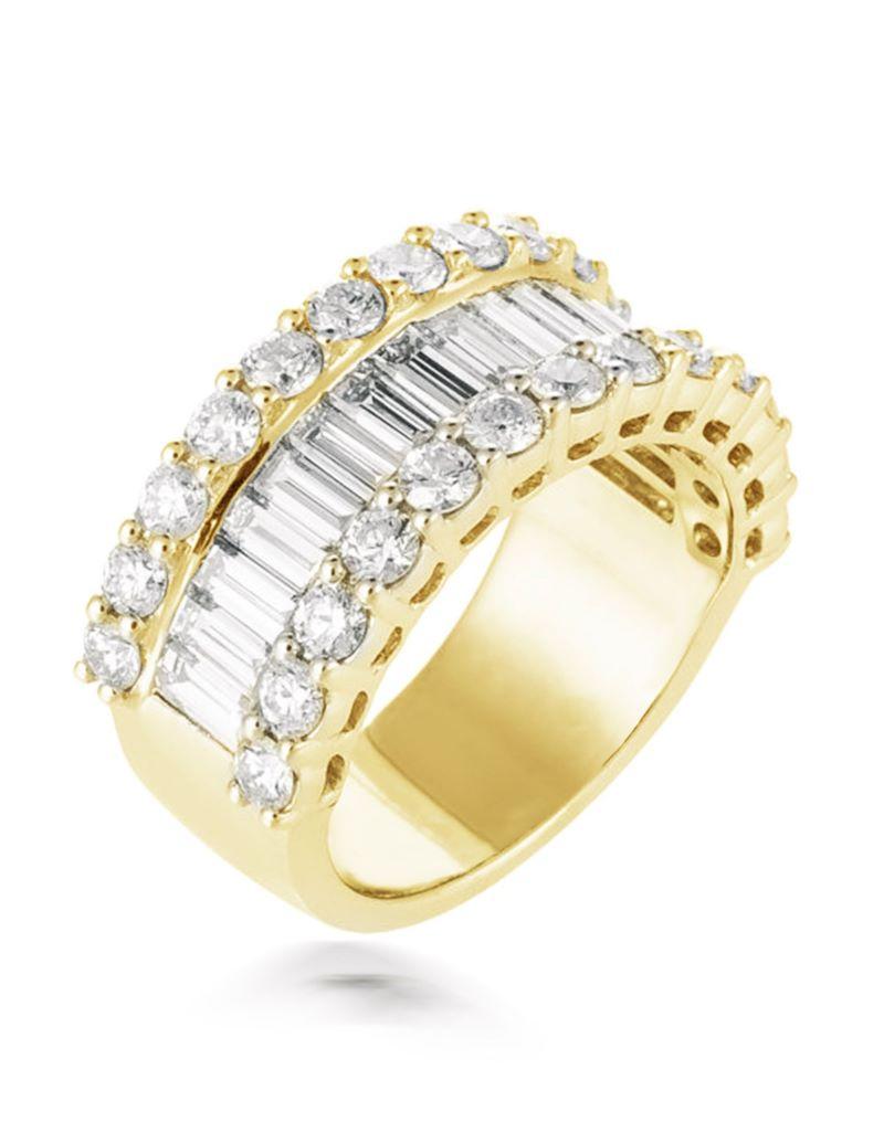 Taille baguette Diana M. 4.00 CT. Anneau de mariage en diamant. Or jaune 18 carats en vente