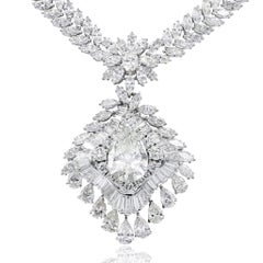 Diana M Collier à la mode en or blanc 18 carats avec diamants poire et marquises de 56,01 carats