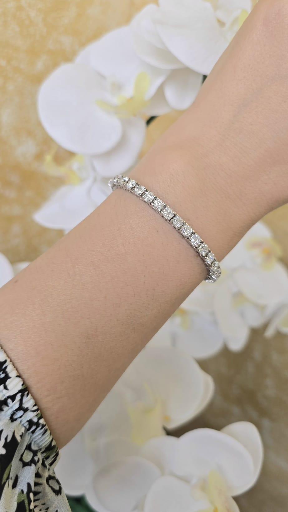 Diana M. 9.75 CT. Pulsera Tennise Diamante Oro Blanco 14K. en Nuevo estado para la venta en New York, NY