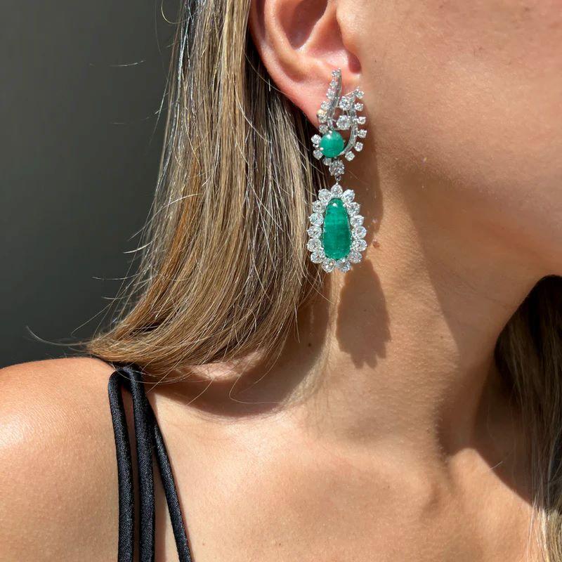 Diana M. Colombian Emerald and Diamond Earrings In New Condition For Sale In New York, NY