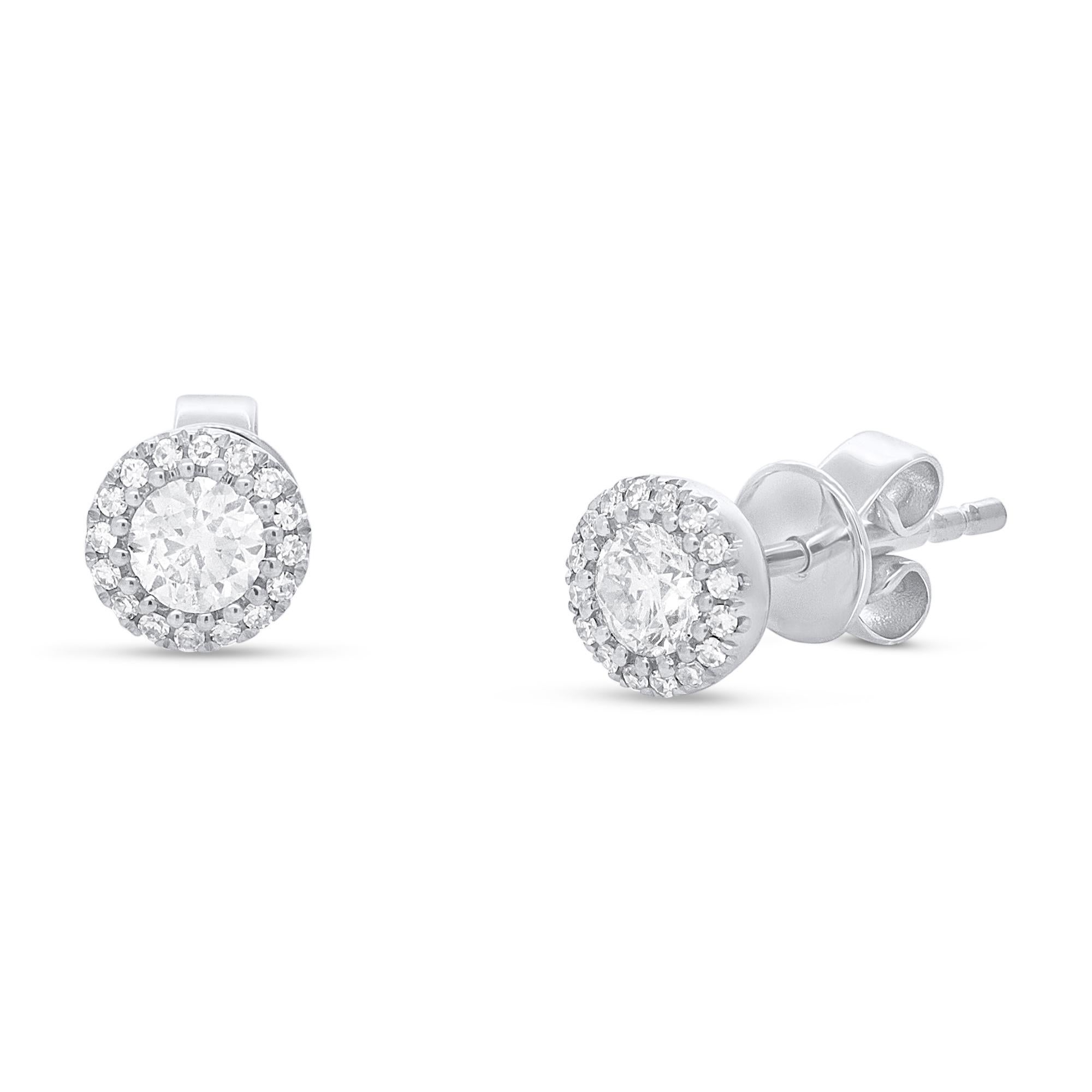 Diana M. Clous d'oreilles personnalisés en or blanc 14 carats et diamants Neuf - En vente à New York, NY