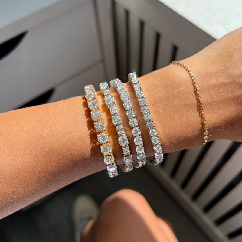 Diana M. Custom 18K Yellow Gold 21.35 Cts Diamond Tennis Bracelet In New Condition For Sale In New York, NY